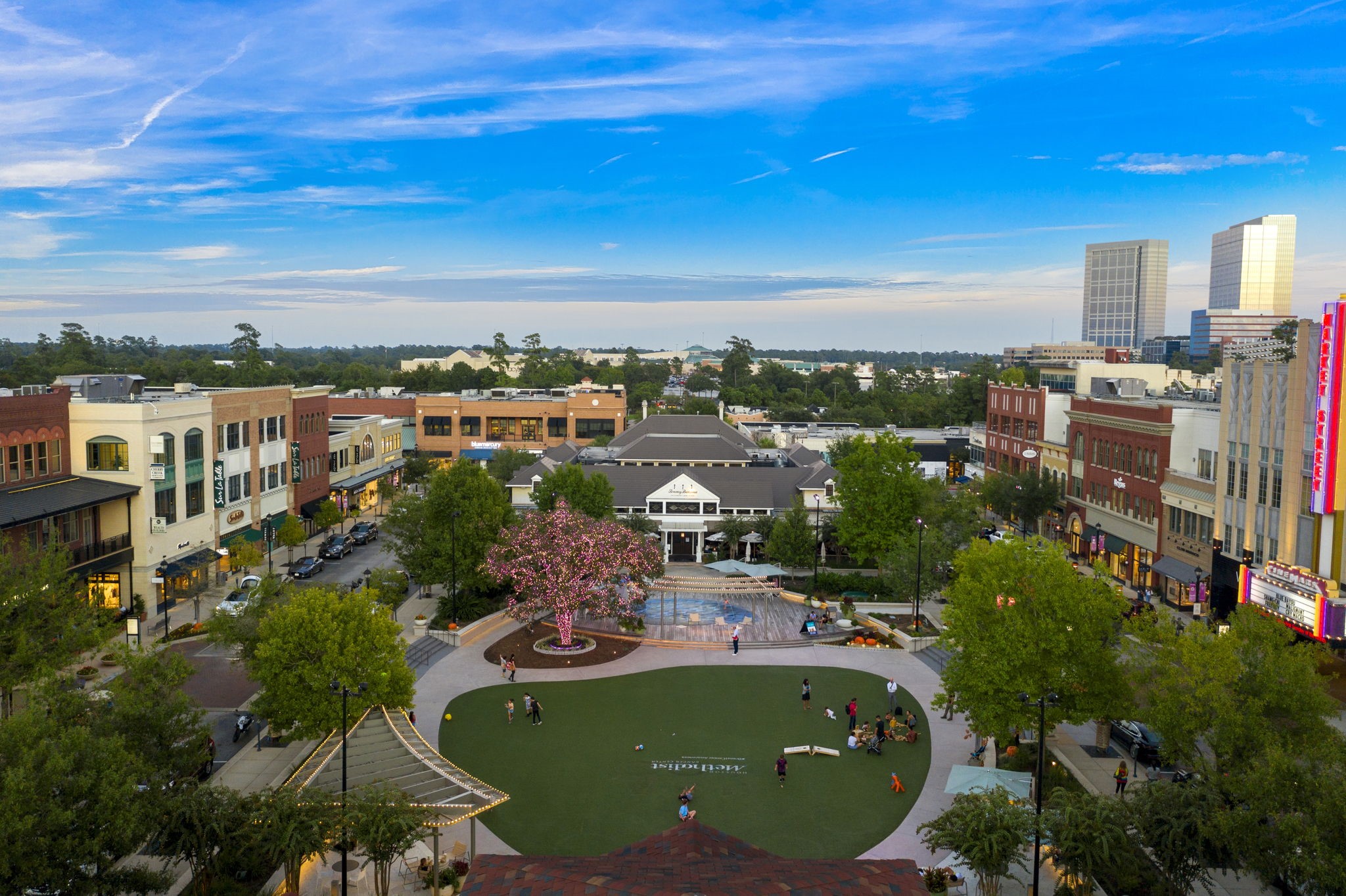Beautiful Market Street where you will find amazing dining, shopping & entertainment.