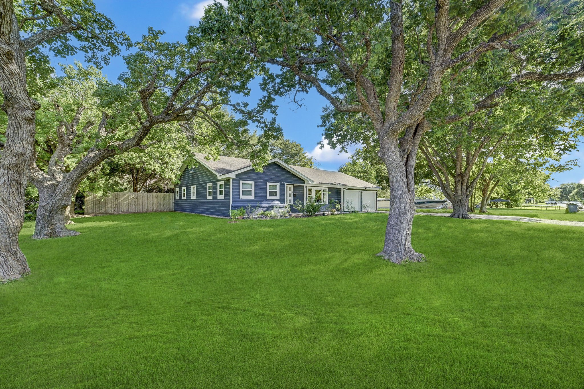 1 4th Avenue N, Texas City, TX 77590 1 4th Avenue N, Texas City, TX 77590