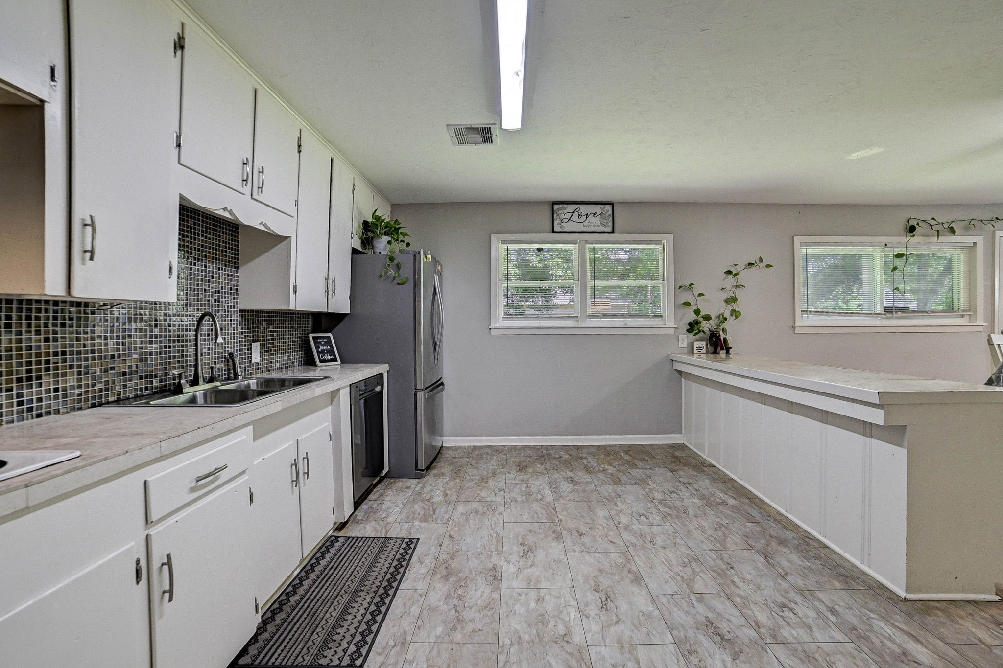 1 4th Avenue N, Texas City, TX 77590