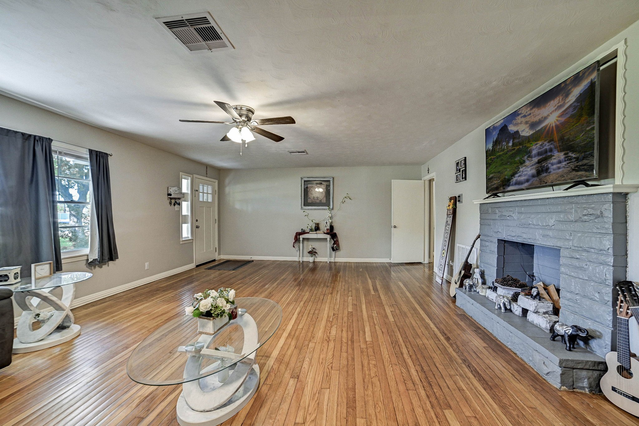 1 4th Avenue N, Texas City, TX 77590 1 4th Avenue N, Texas City, TX 77590