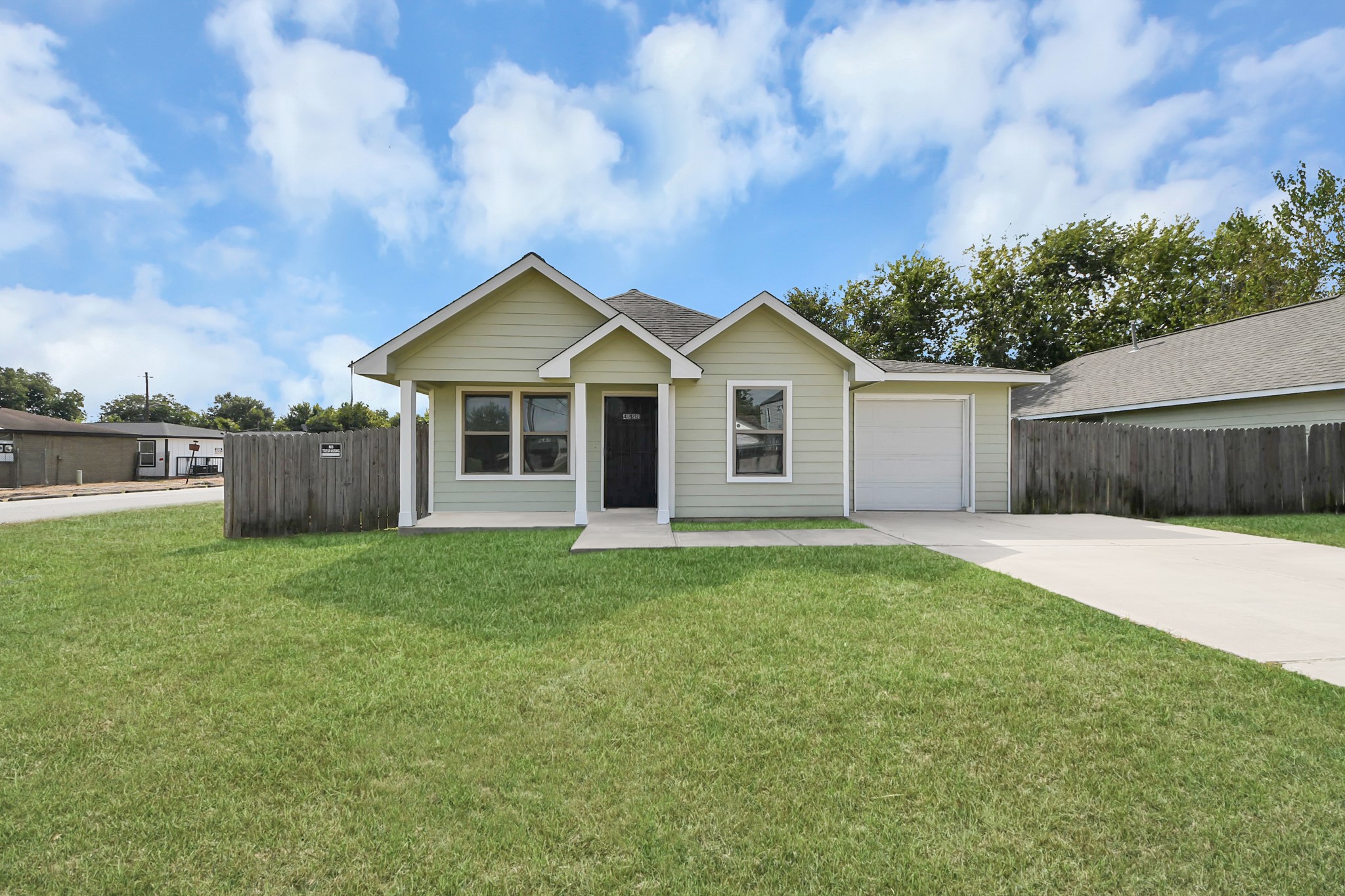 4222 Mallow Street, Houston, TX 77051 4222 Mallow Street, Houston, TX 77051