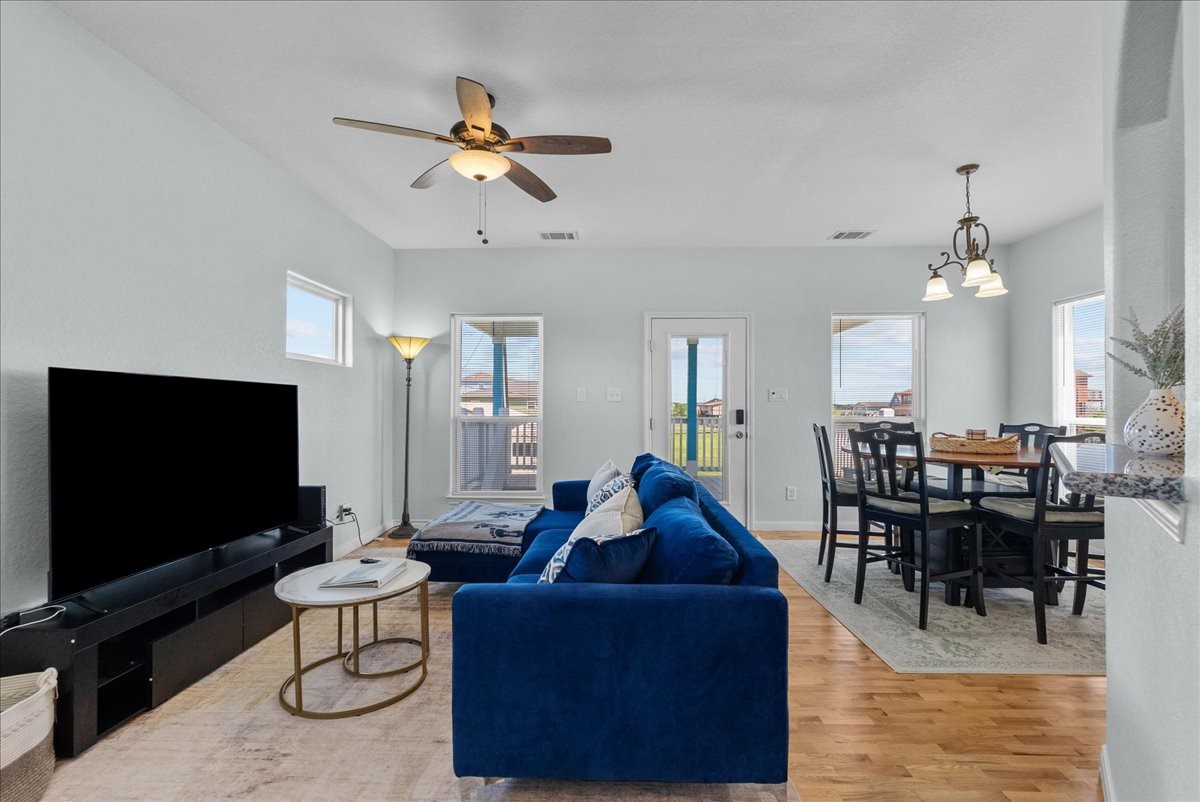 1012 22nd Street, #D, Dickinson, TX 77539