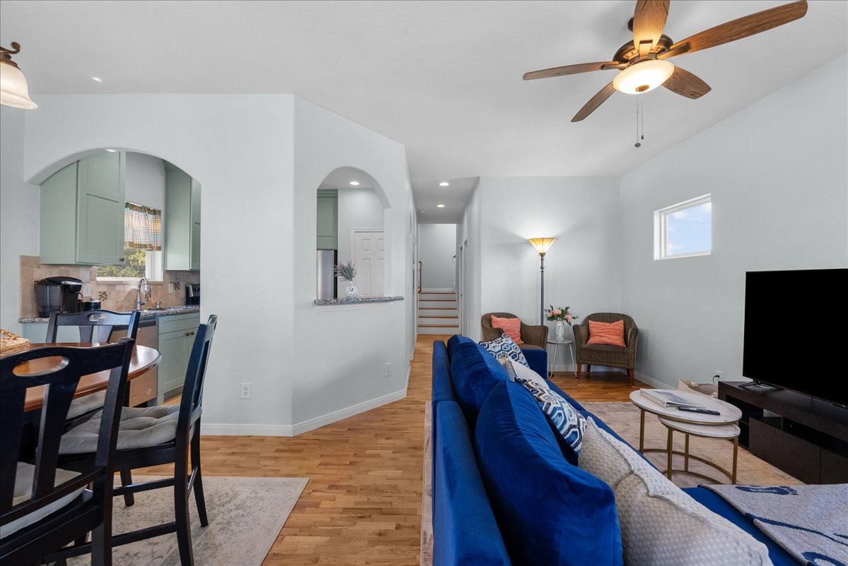 Fully furnished! Fully furnished!