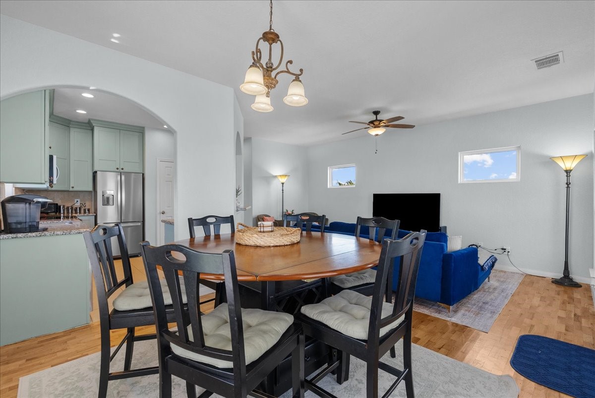 Kitchen table