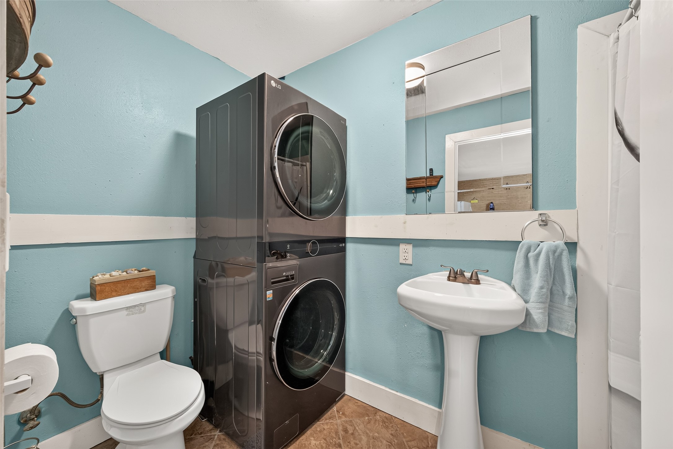 THE POOL HOUSE BATHROOM. RECENT UPDATES INCLUDE THE STAND UP SHOWER AND WASHER & DRYER CONNECTIONS (EXCLUSIONS: STACKABLE WASHER & DRYER)