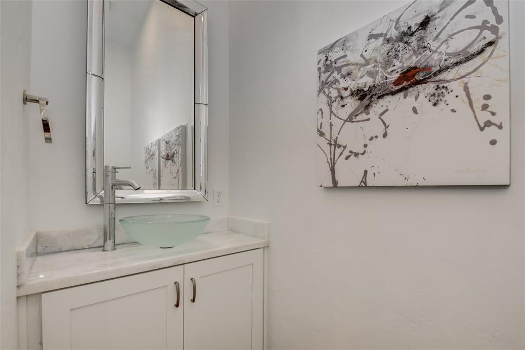 4515 Graustark Street, Houston, TX 77006 4515 Graustark Street, Houston, TX 77006