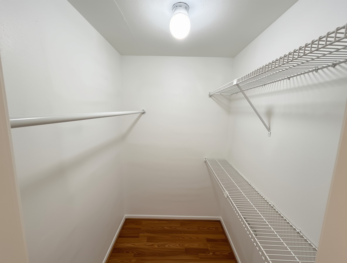 3015 Walnut Bend Ln, #apt 26, Houston, TX 77042