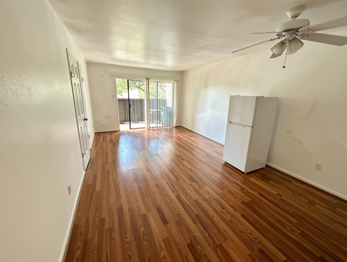 3015 Walnut Bend Ln, #apt 26, Houston, TX 77042