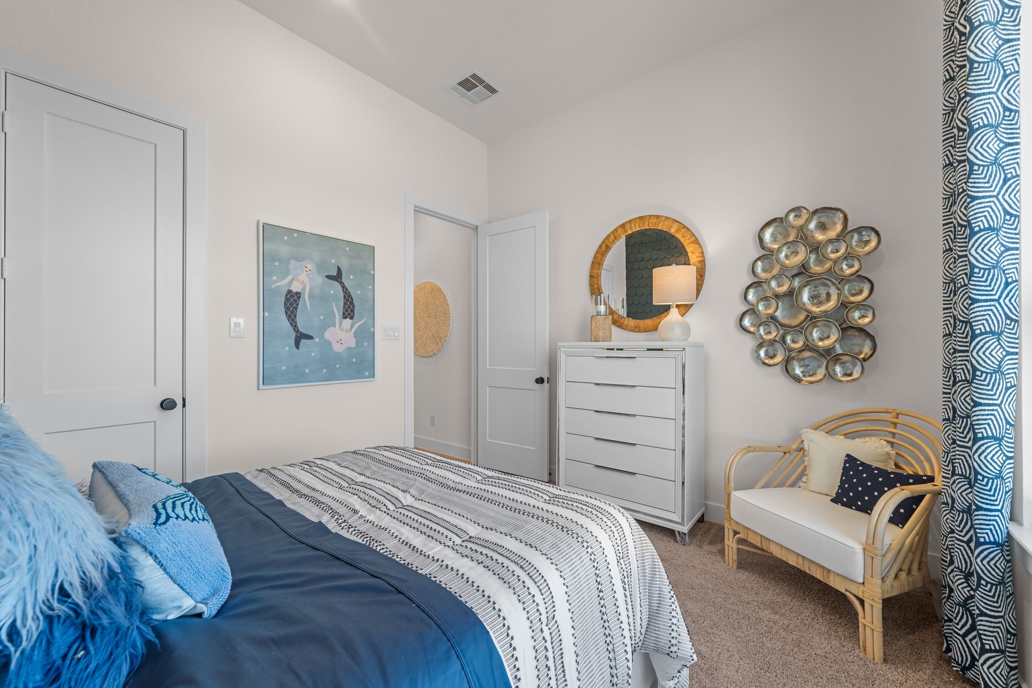 Photos are REPRESENTATIVE of the home /floor plan and are NOT of the actual home.  Selections, features, and room options may vary.