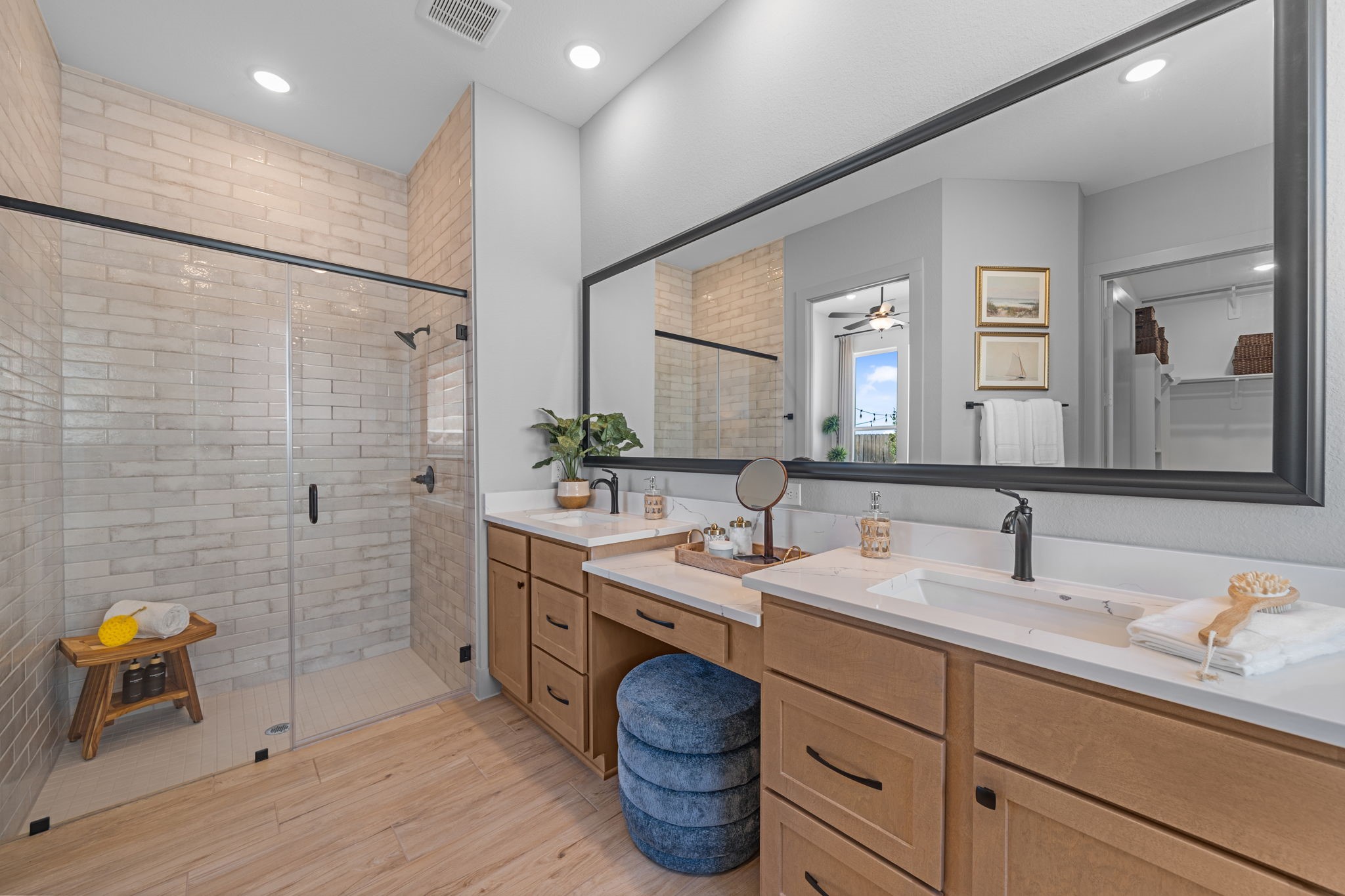 Photos are REPRESENTATIVE of the home /floor plan and are NOT of the actual home.  Selections, features, and room options may vary.