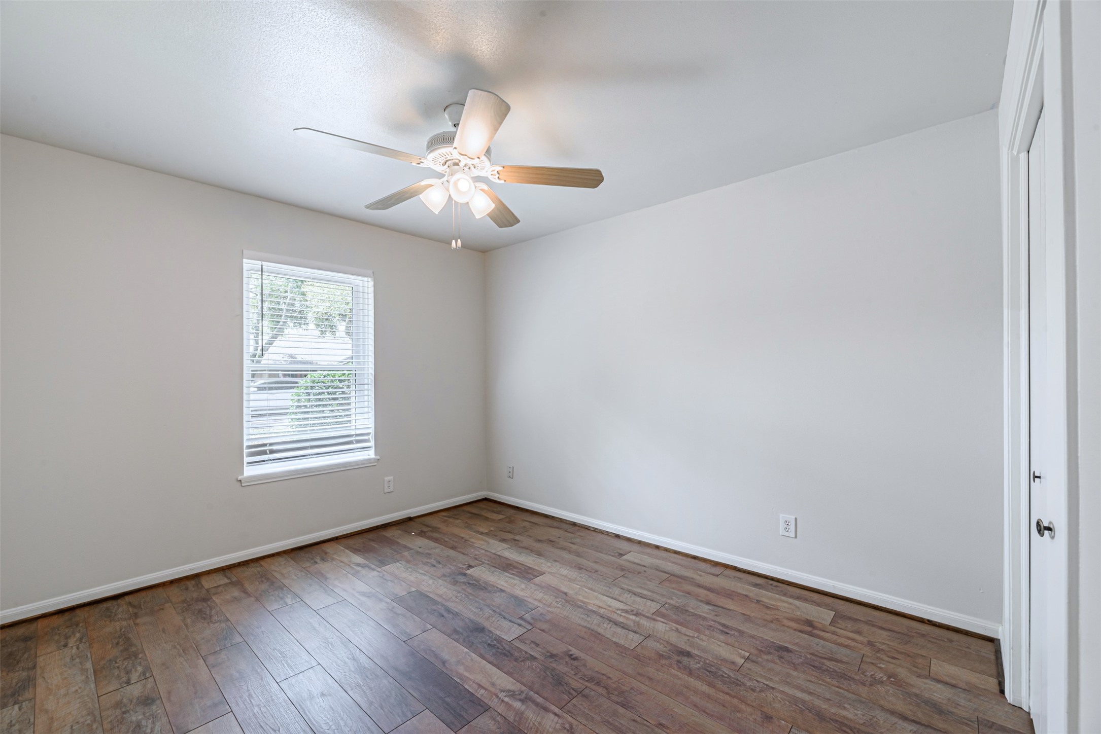 Second Bedroom, newly installed fans to keep all areas cool.