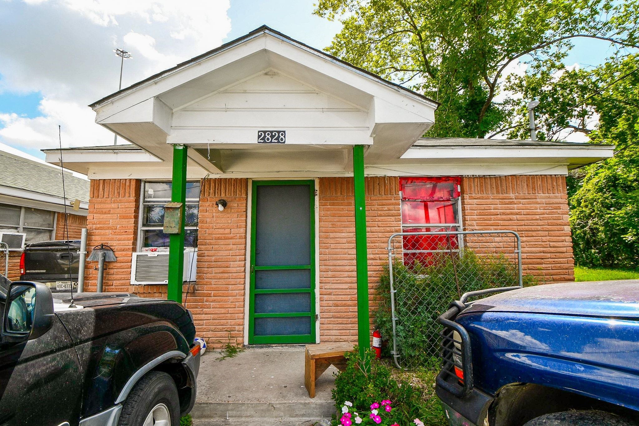 2828 Brackenridge Street, Houston, TX 77026