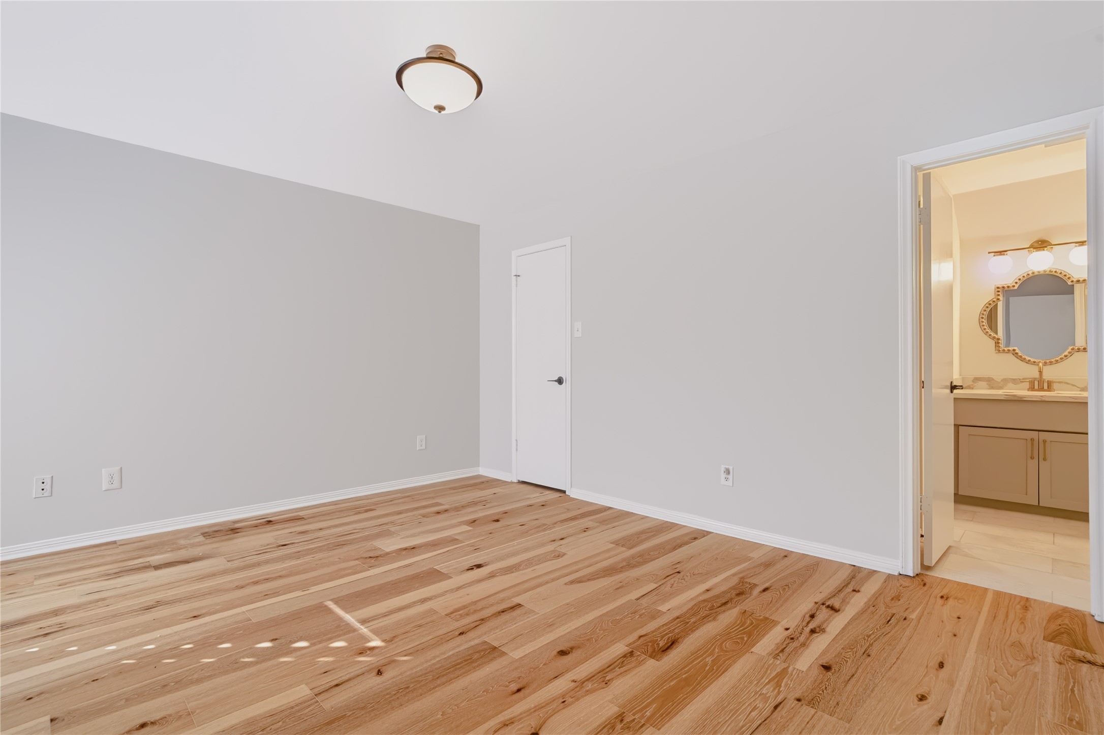 3323 Country Club Boulevard, Stafford, TX 77477