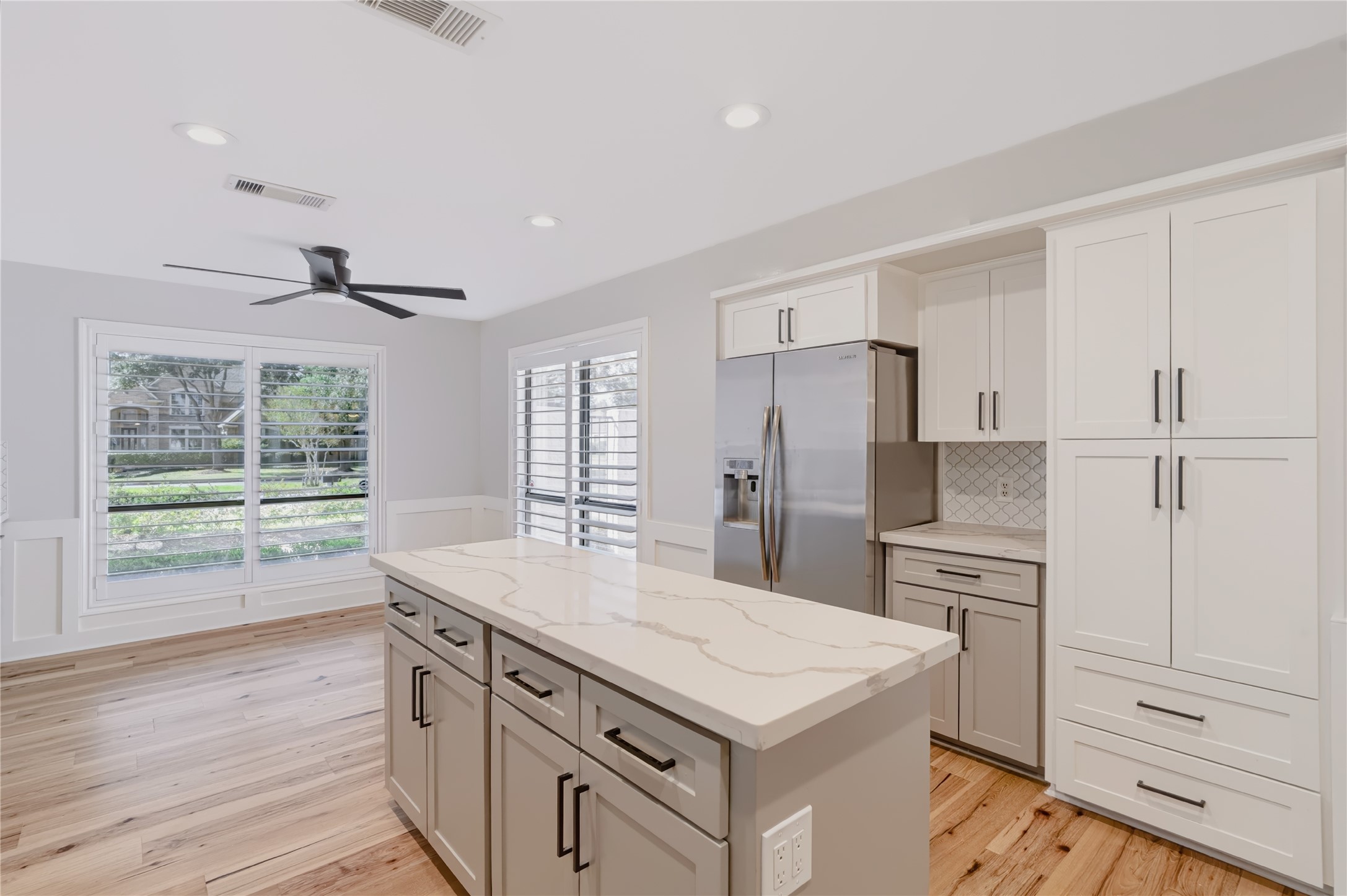 3323 Country Club Boulevard, Stafford, TX 77477