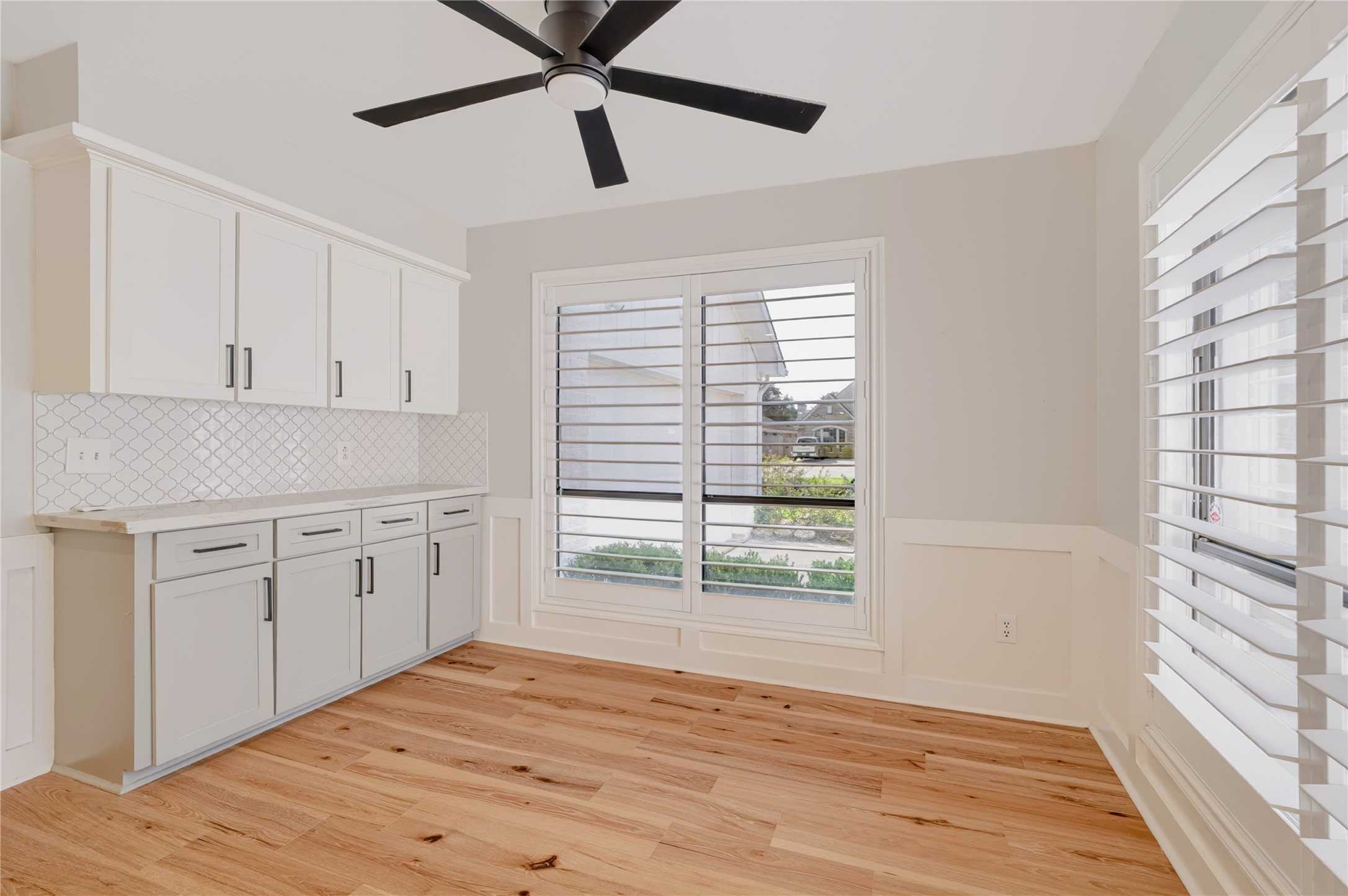 3323 Country Club Boulevard, Stafford, TX 77477