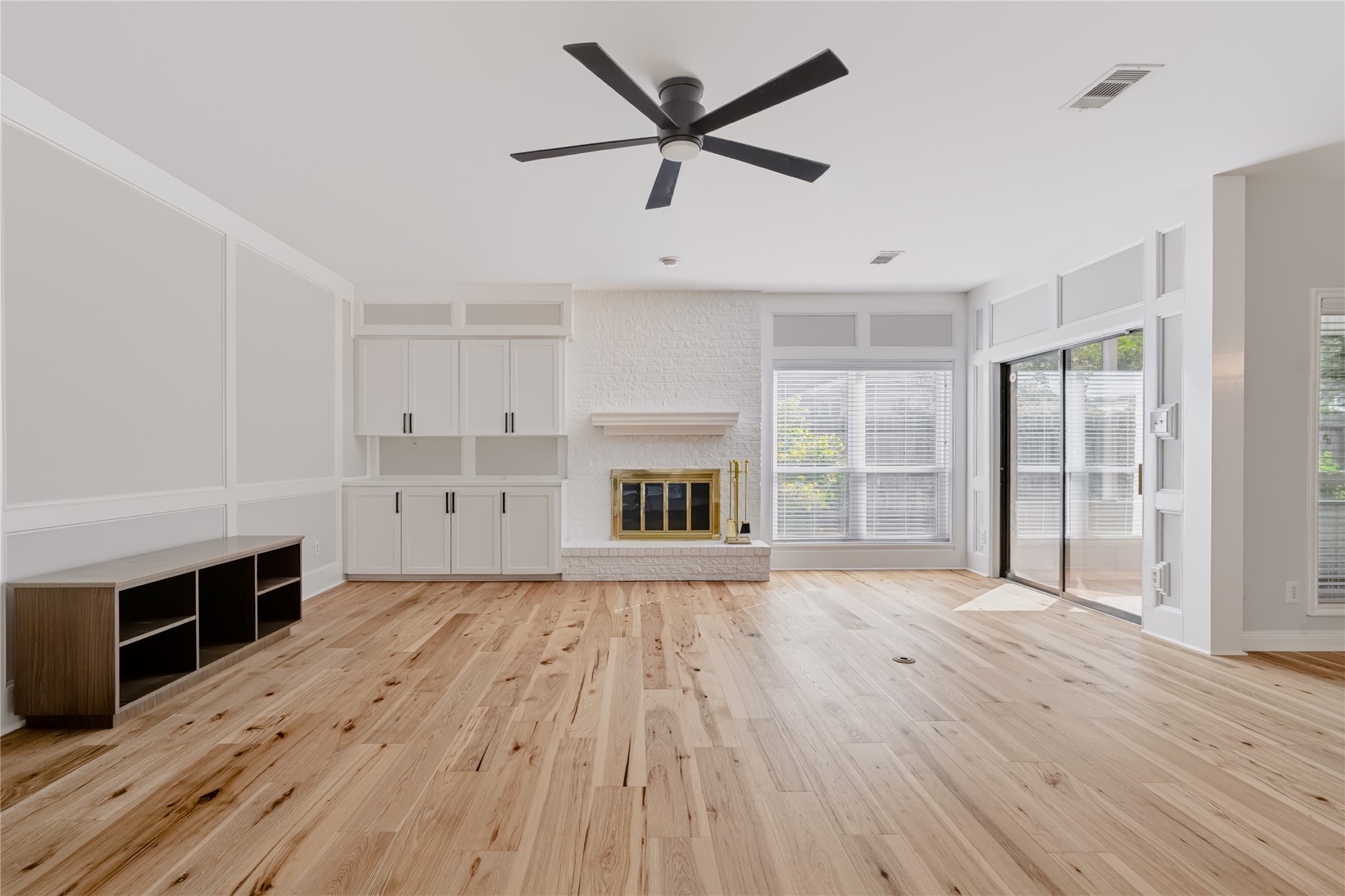 3323 Country Club Boulevard, Stafford, TX 77477