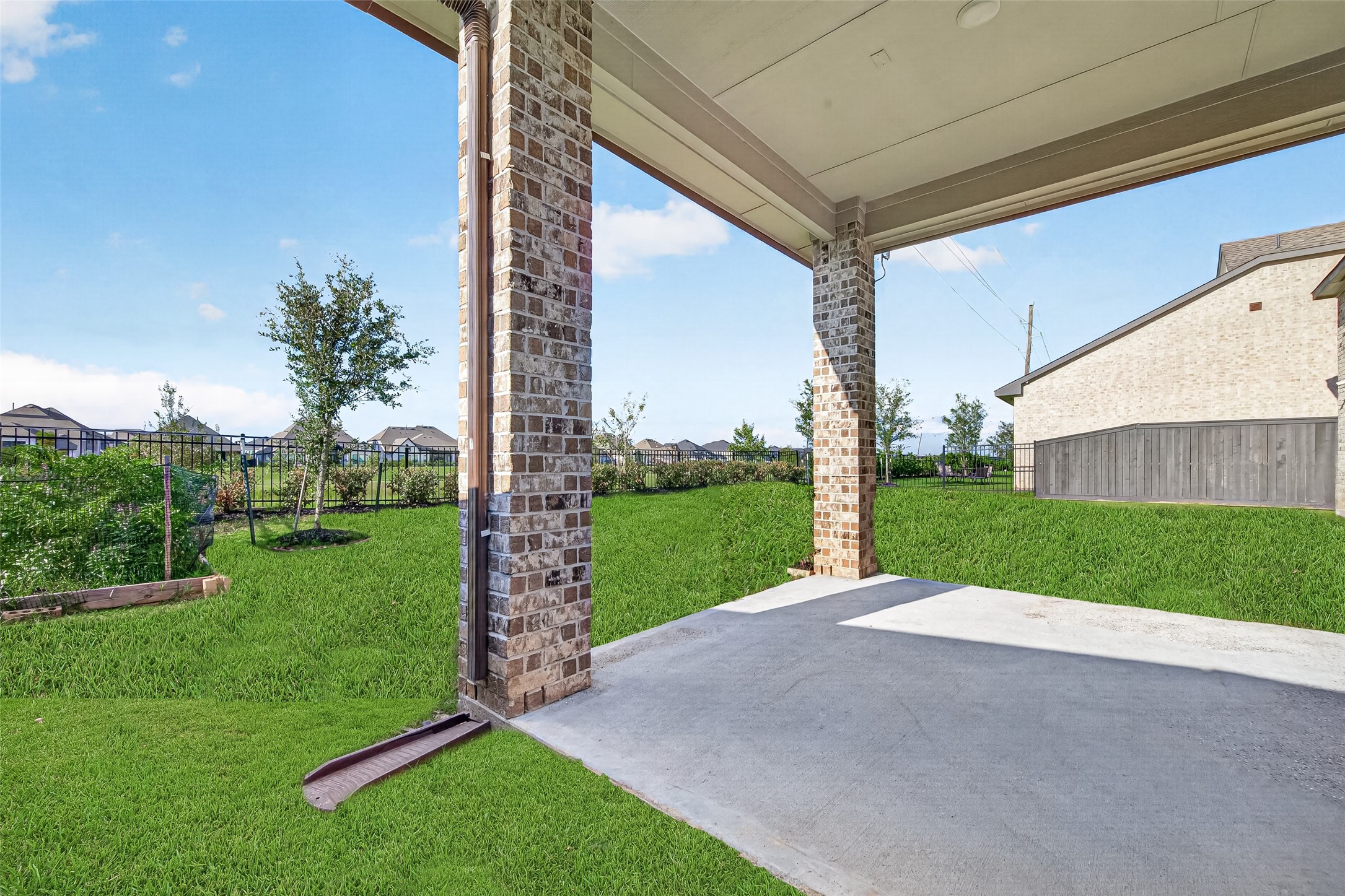 2511 Falling Fig Lane, Richmond, TX 77406