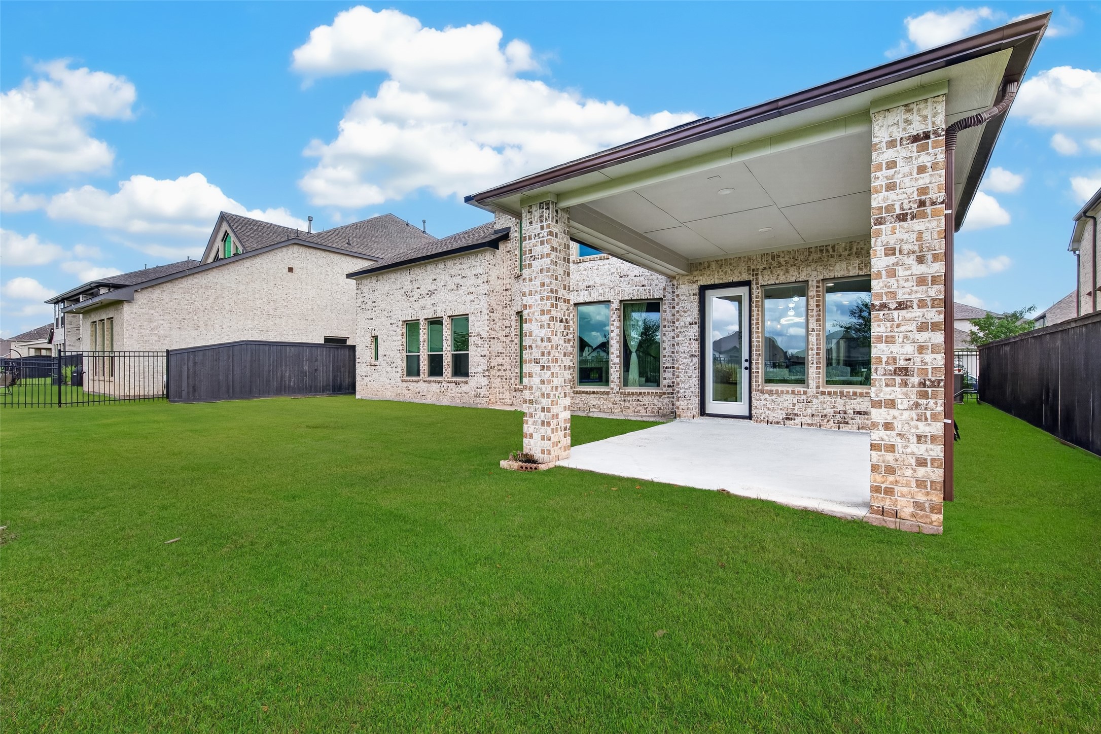 2511 Falling Fig Lane, Richmond, TX 77406