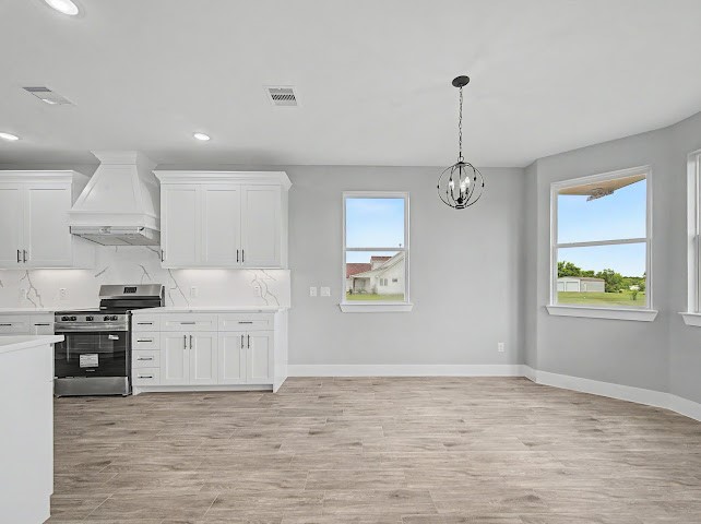 Dining/Breakfast Area