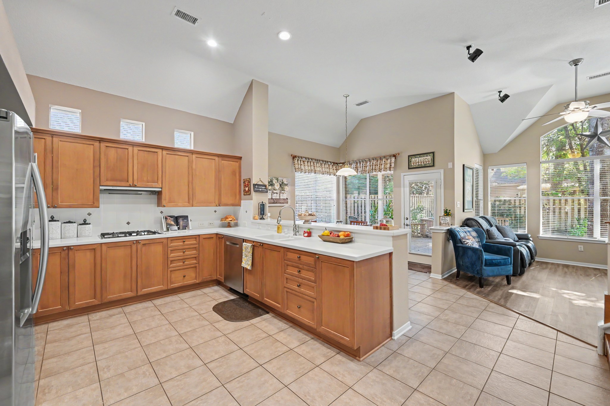 43 S Plum Crest Circle, The Woodlands, TX 77382