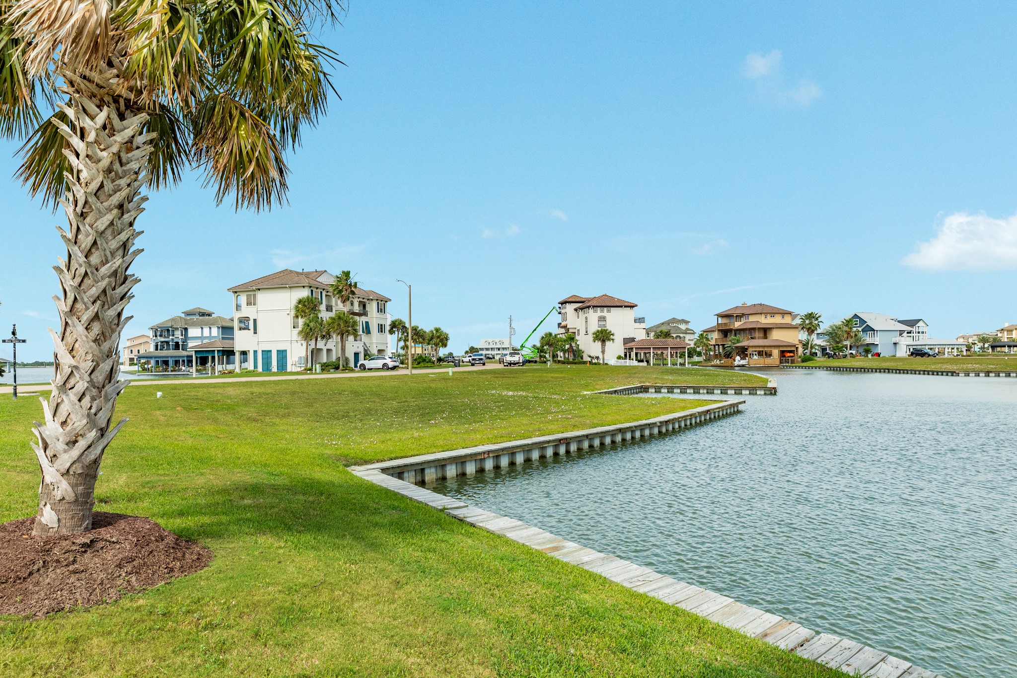 View from the corner showcasing the bulkhead.