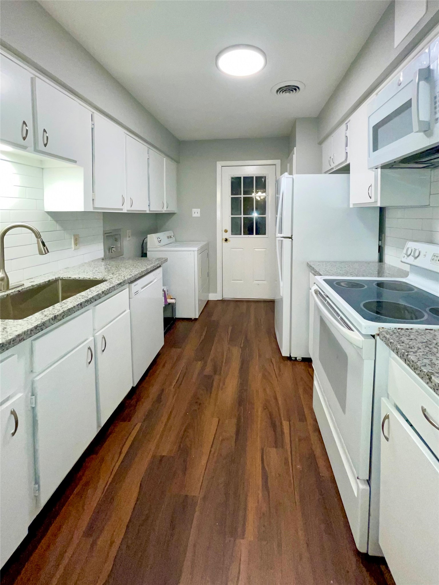 2675 Gessner Road, #103, Houston, TX 77080 2675 Gessner Road, #103, Houston, TX 77080