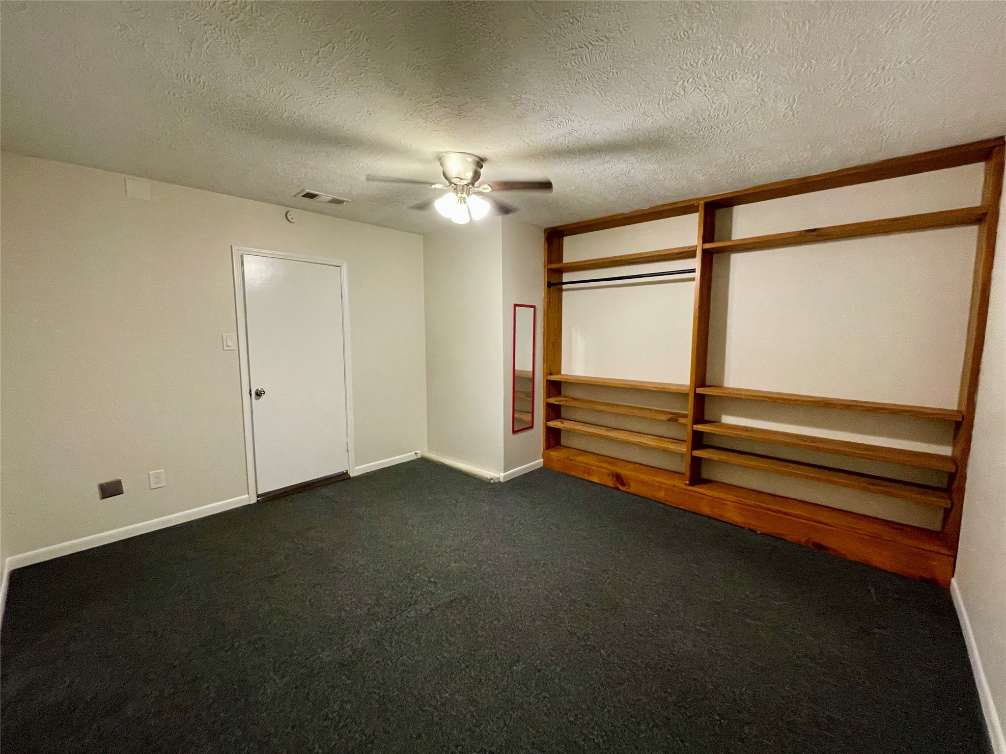 6619 Pleasant Stream Drive, Katy, TX 77449