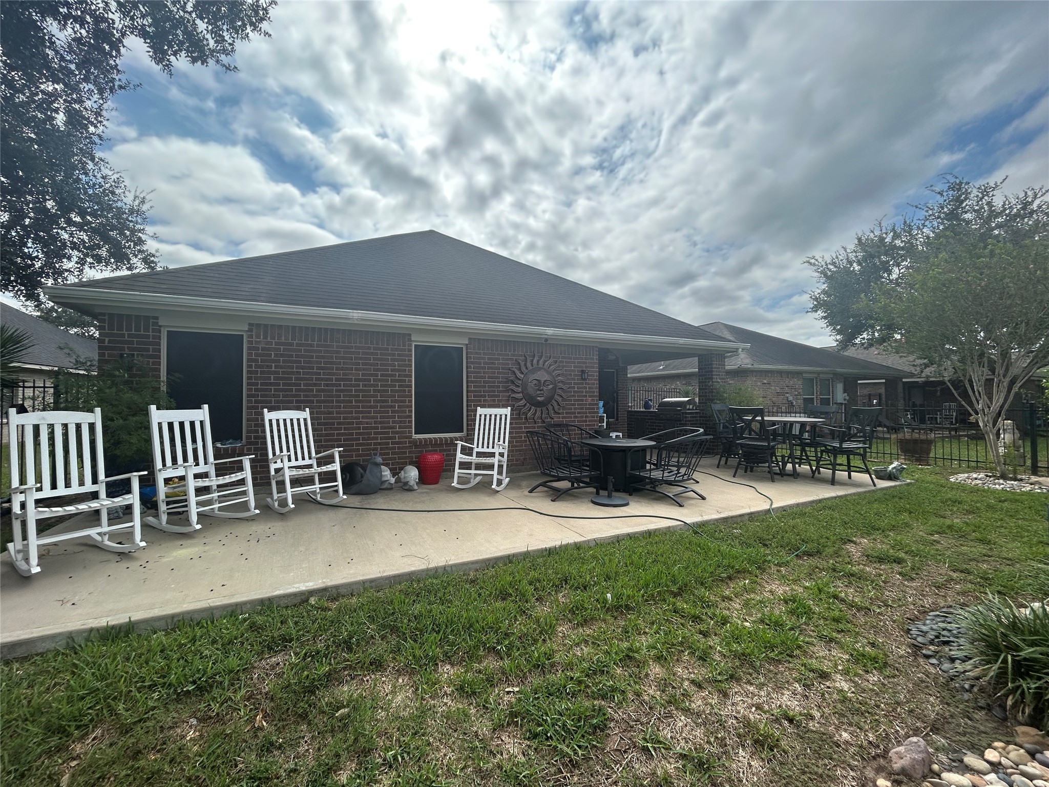 Middle view of extended patio