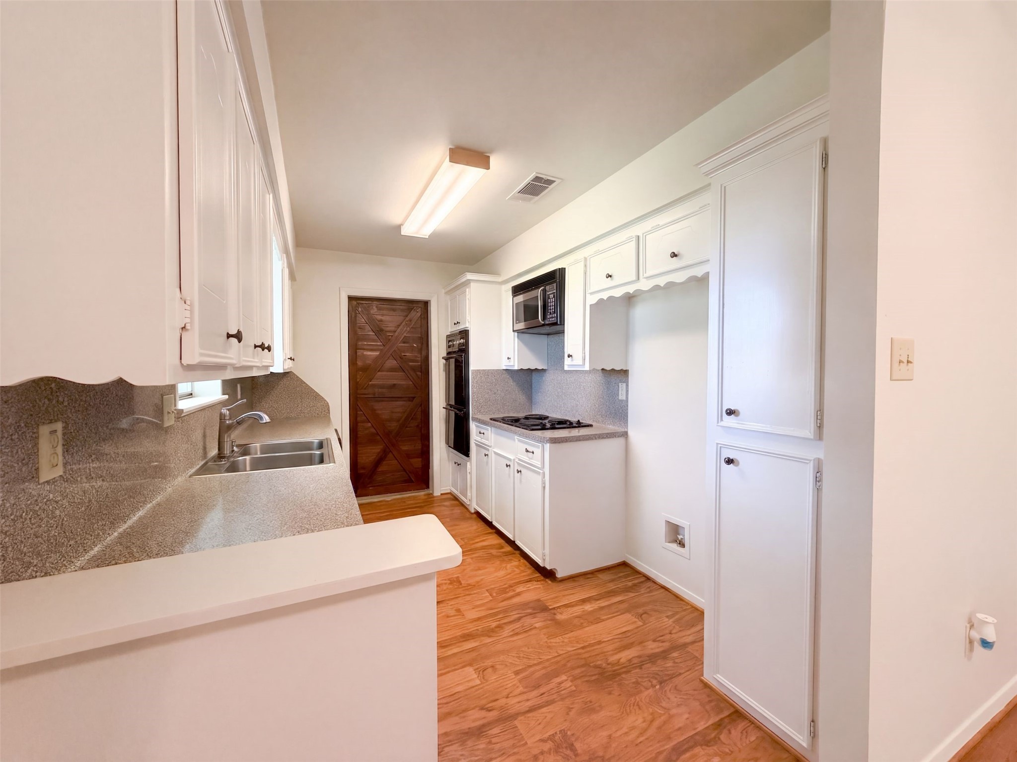 3506 Oxford Road, Alvin, TX 77511 3506 Oxford Road, Alvin, TX 77511