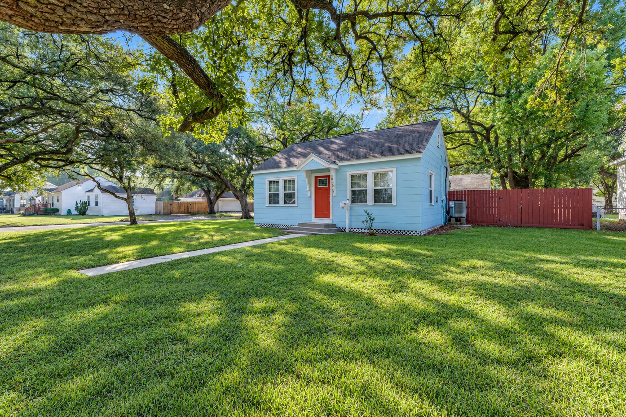 Beautiful mature trees and open green space give this home a setting full of character. Enjoy the benefits of a manageable 2-bedroom home paired with outdoor space for relaxing and enjoying the surroundings.