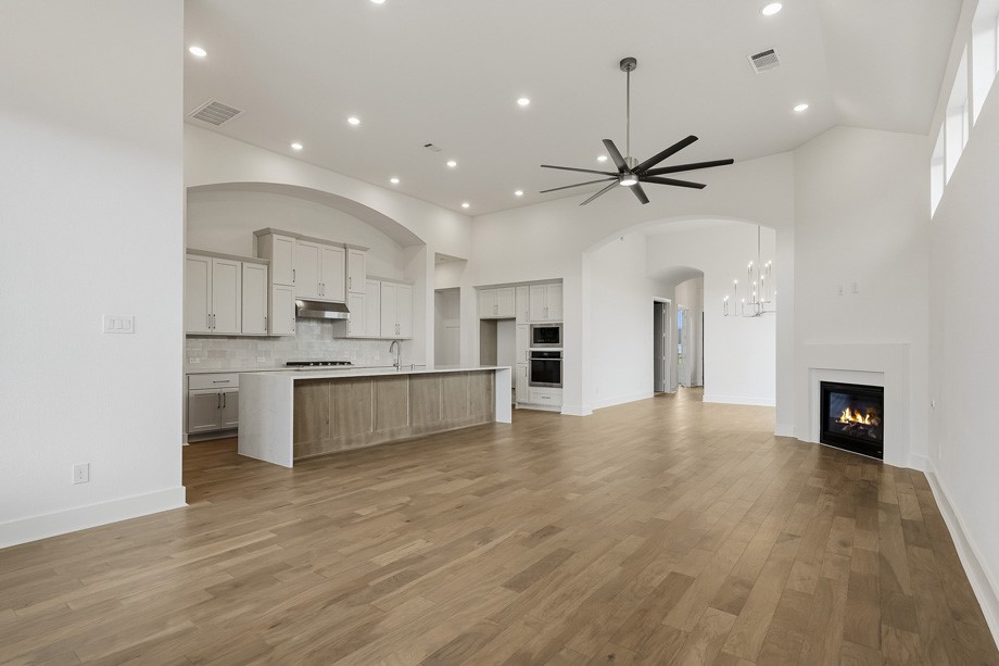 13ft ceilings