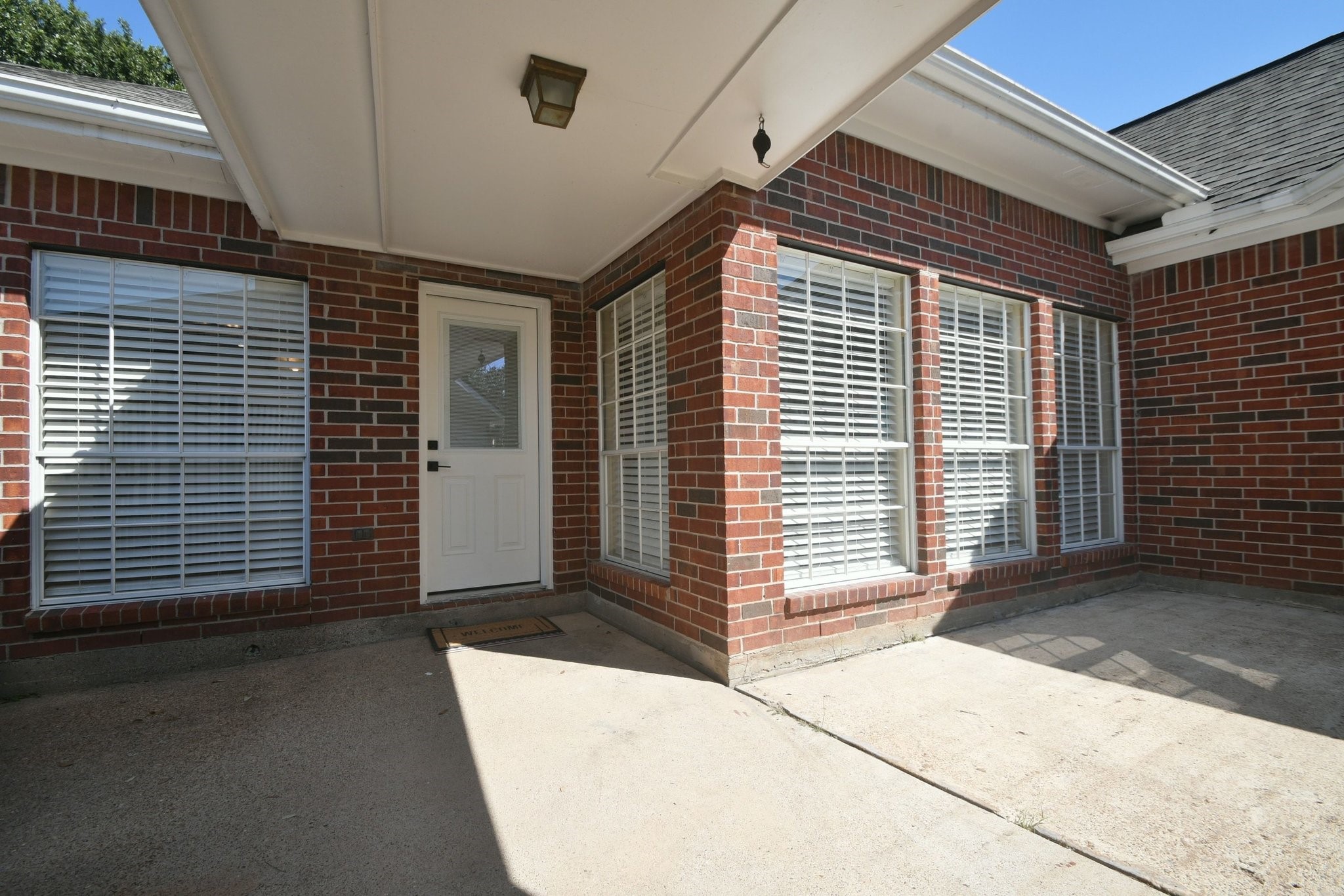 4907 Bend Court, Sugar Land, TX 77478