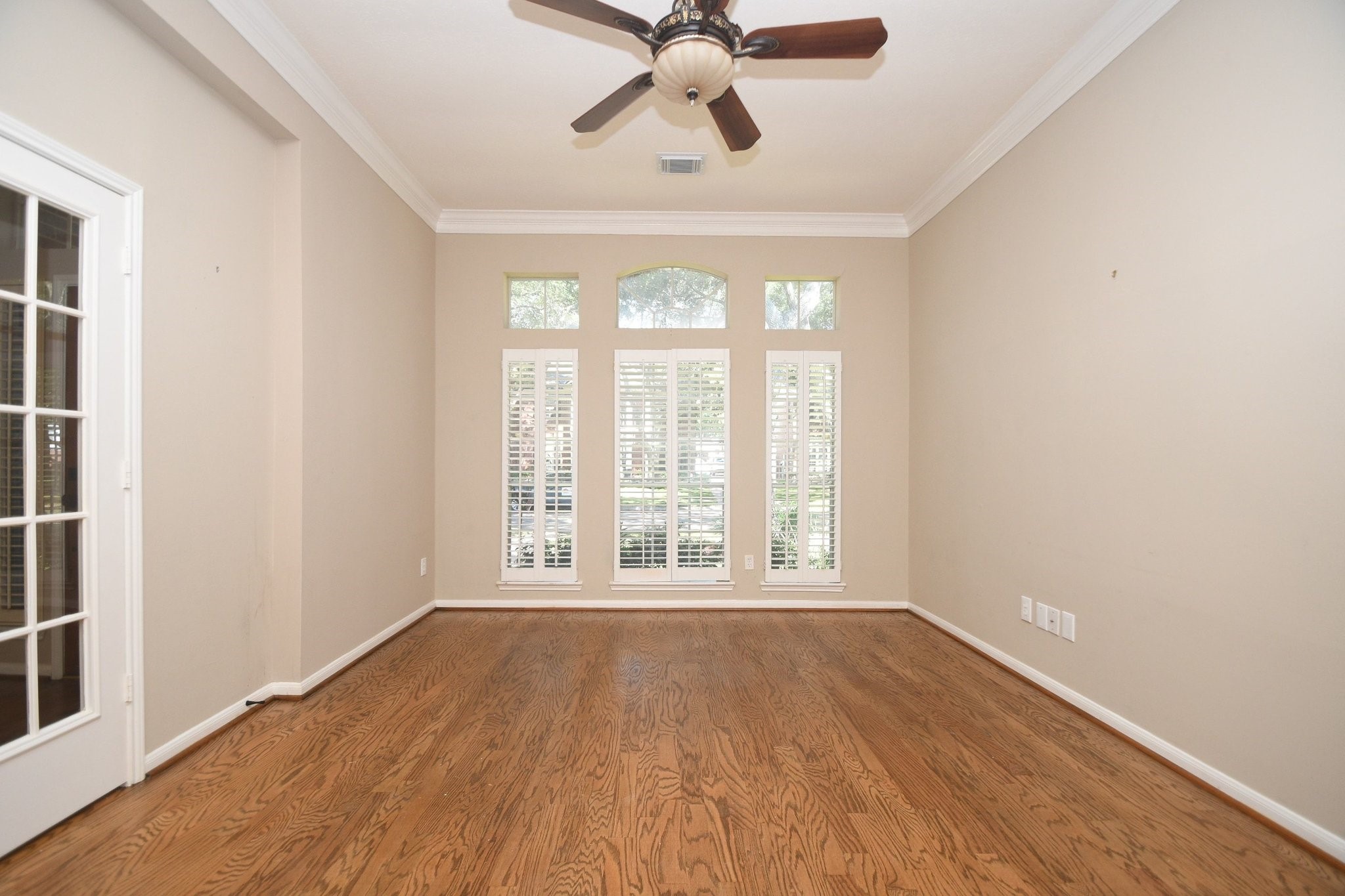 4907 Bend Court, Sugar Land, TX 77478