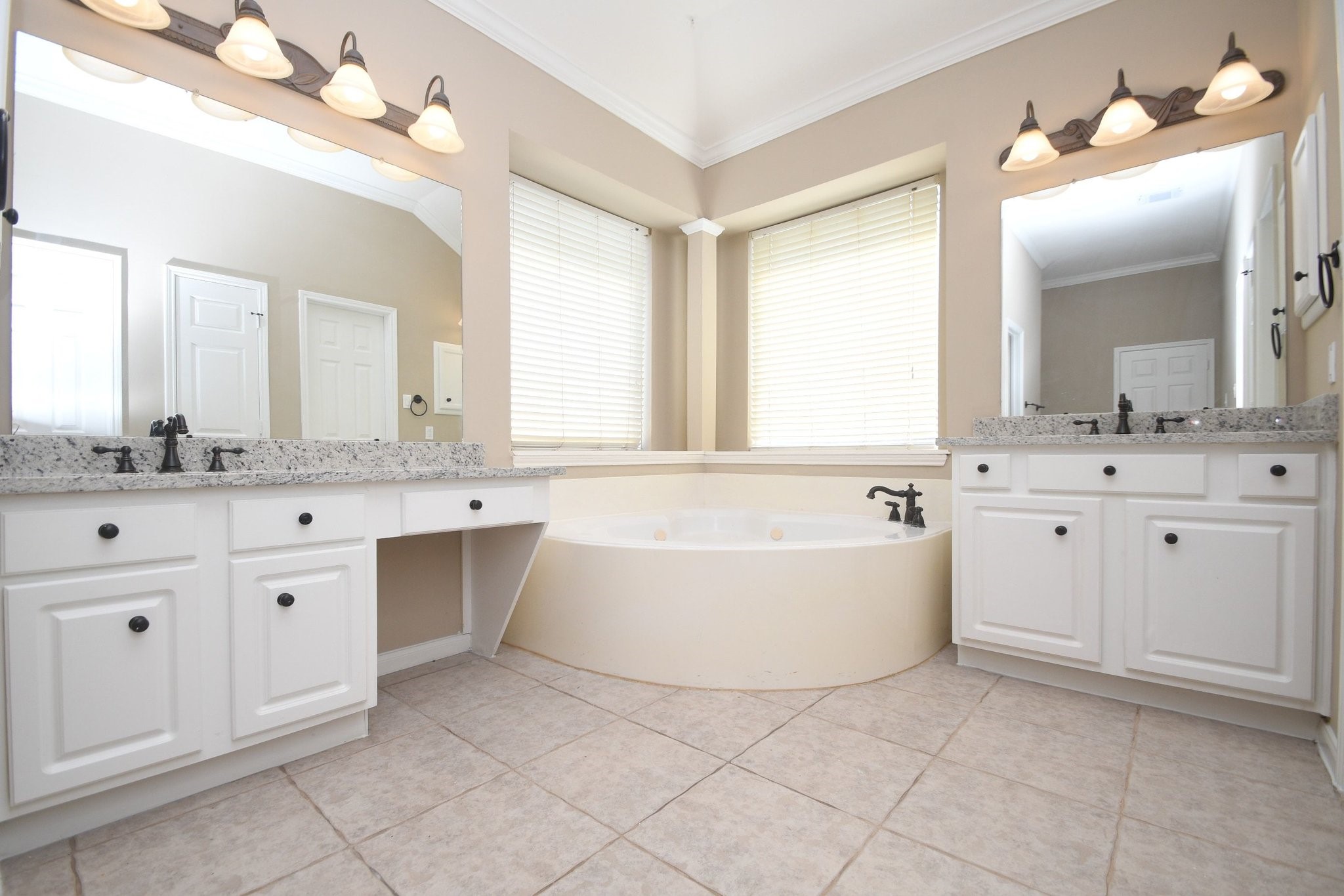 4907 Bend Court, Sugar Land, TX 77478