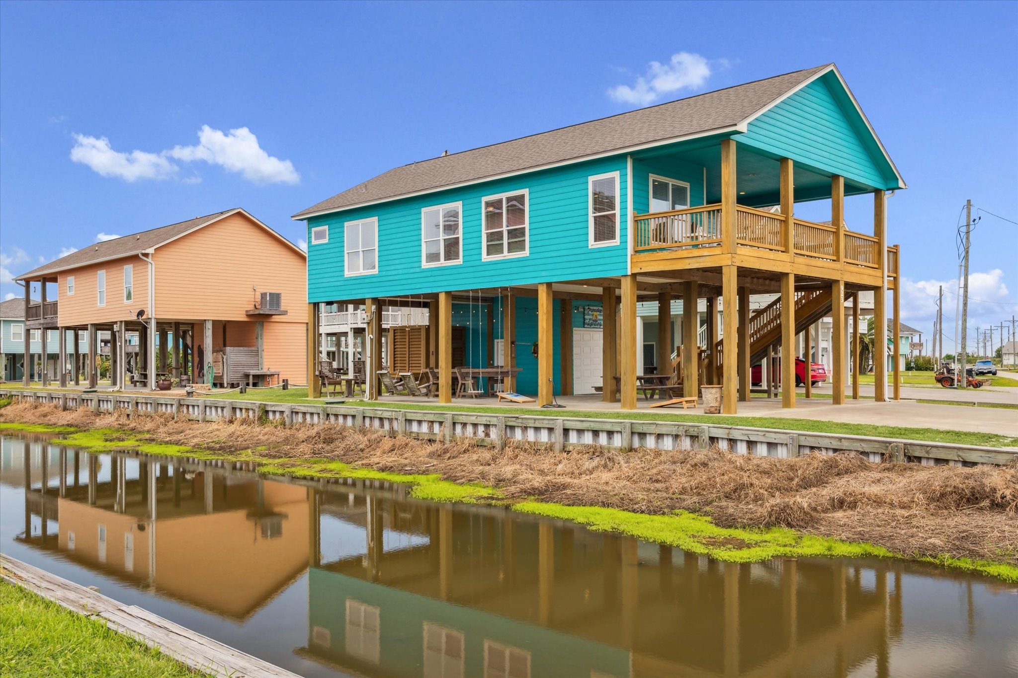 Located on the slough, which may qualify for a discount on your home insurance. Make sure to look out for all the turtles! Located on the slough, which may qualify for a discount on your home insurance. Make sure to look out for all the turtles!