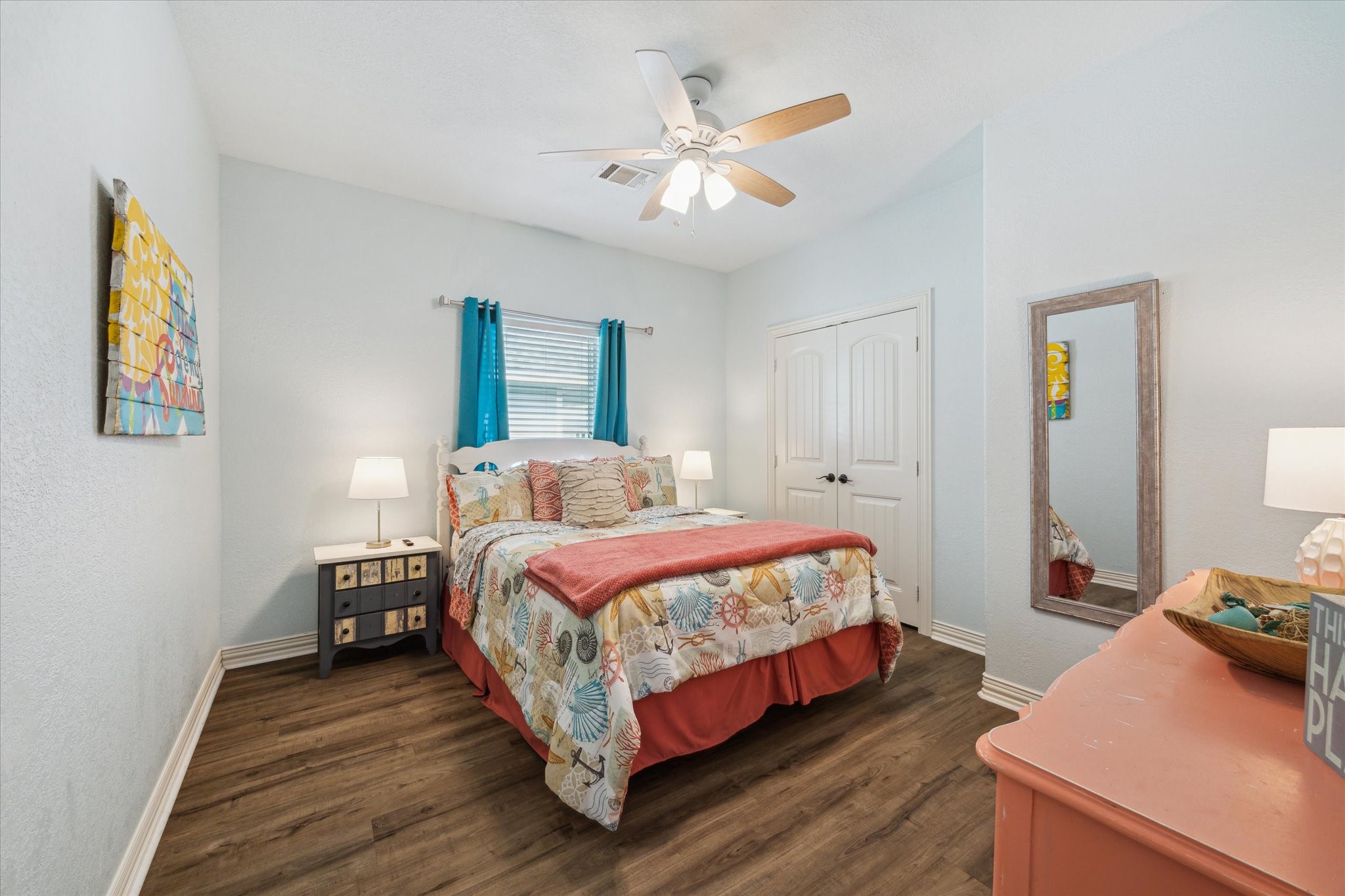 Large guest room perfect for hosting.