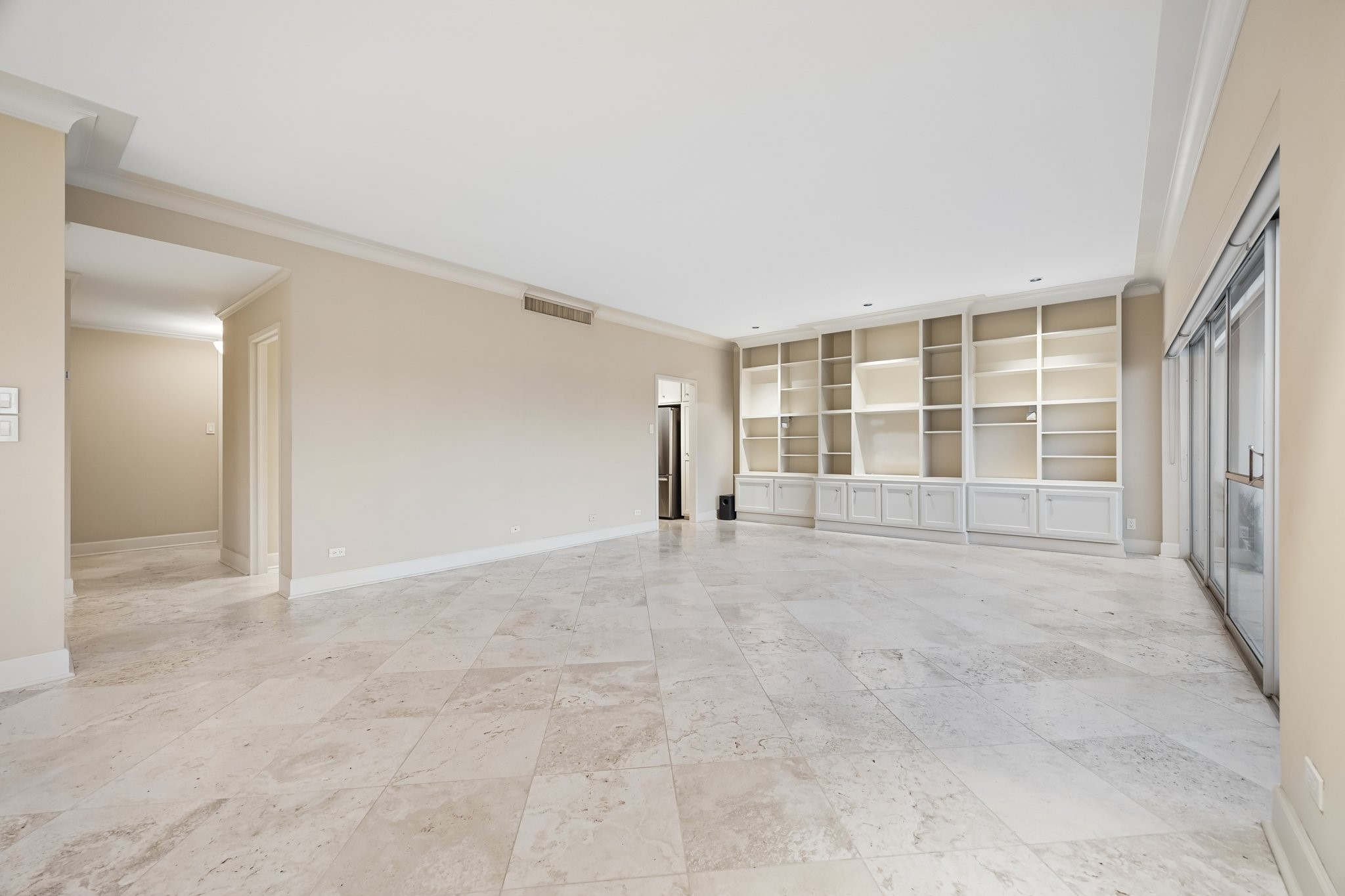 2929 Buffalo Speedway, #A902, Houston, TX 77098