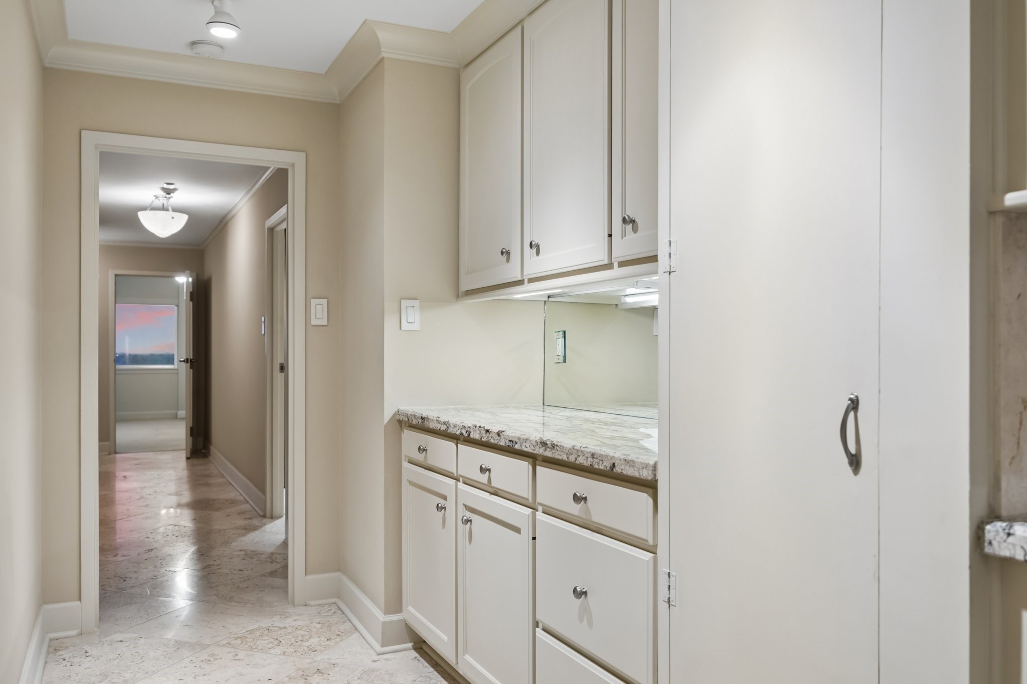 2929 Buffalo Speedway, #A902, Houston, TX 77098
