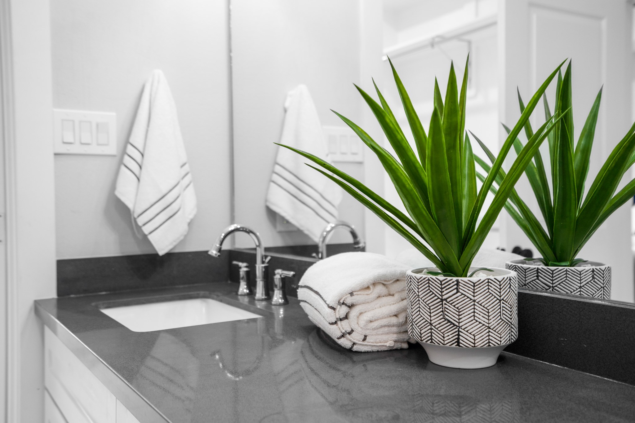 With its sleek design and spacious dimensions, this indulgent fixture transforms the master bathroom into a spa-like sanctuary where you can soothe your senses and melt away stress. Photos are of previous model home.
