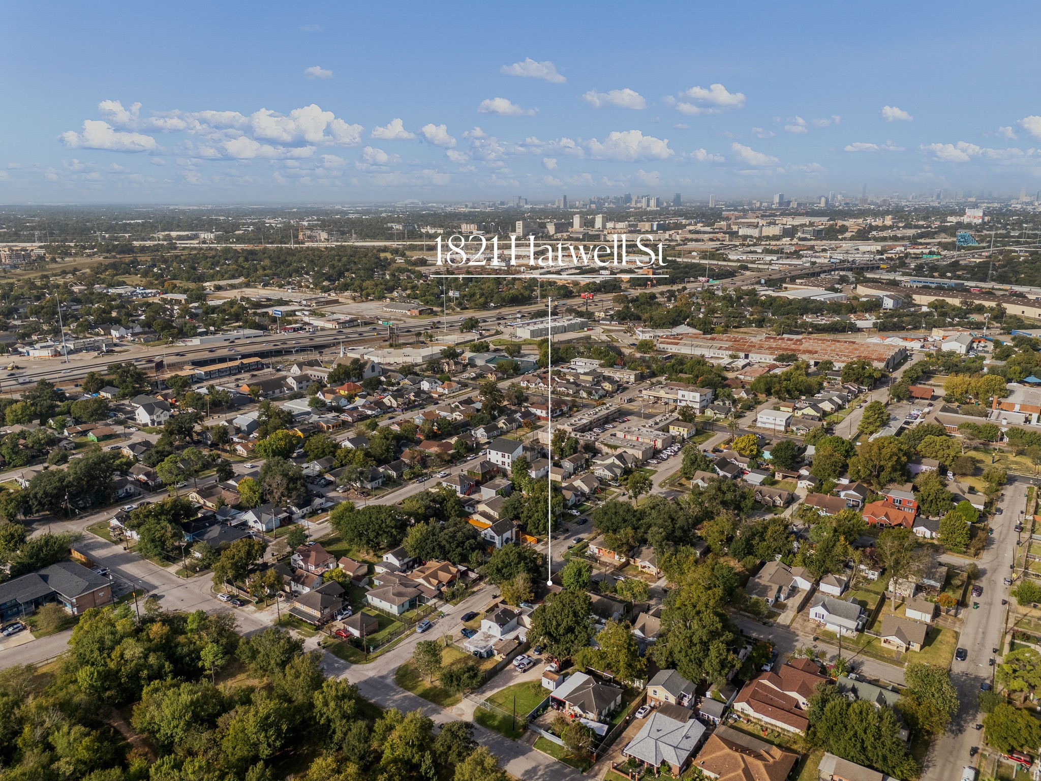 4.5 Miles from Downtown Houston, 6.7 Miles to The Medical Center, 11 Miles to The NRG stadium.