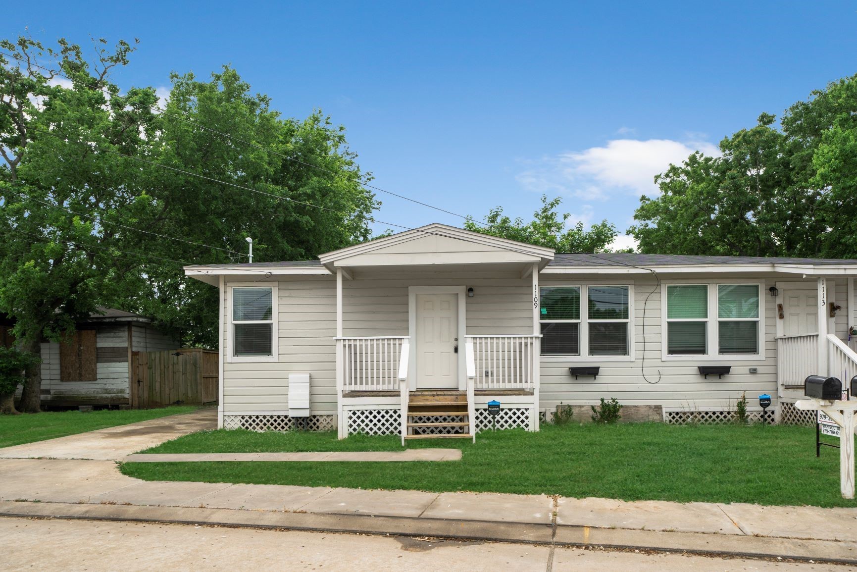 1109 W 10th Street, Freeport, TX 77541 1109 W 10th Street, Freeport, TX 77541