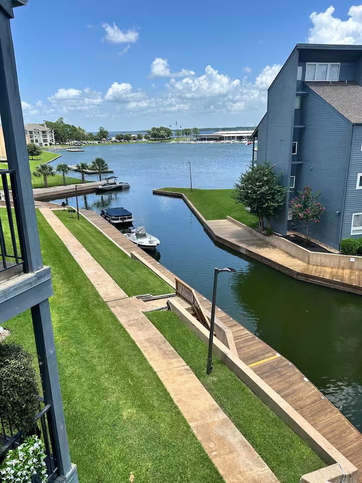 Gorgeous view of Lake Conroe