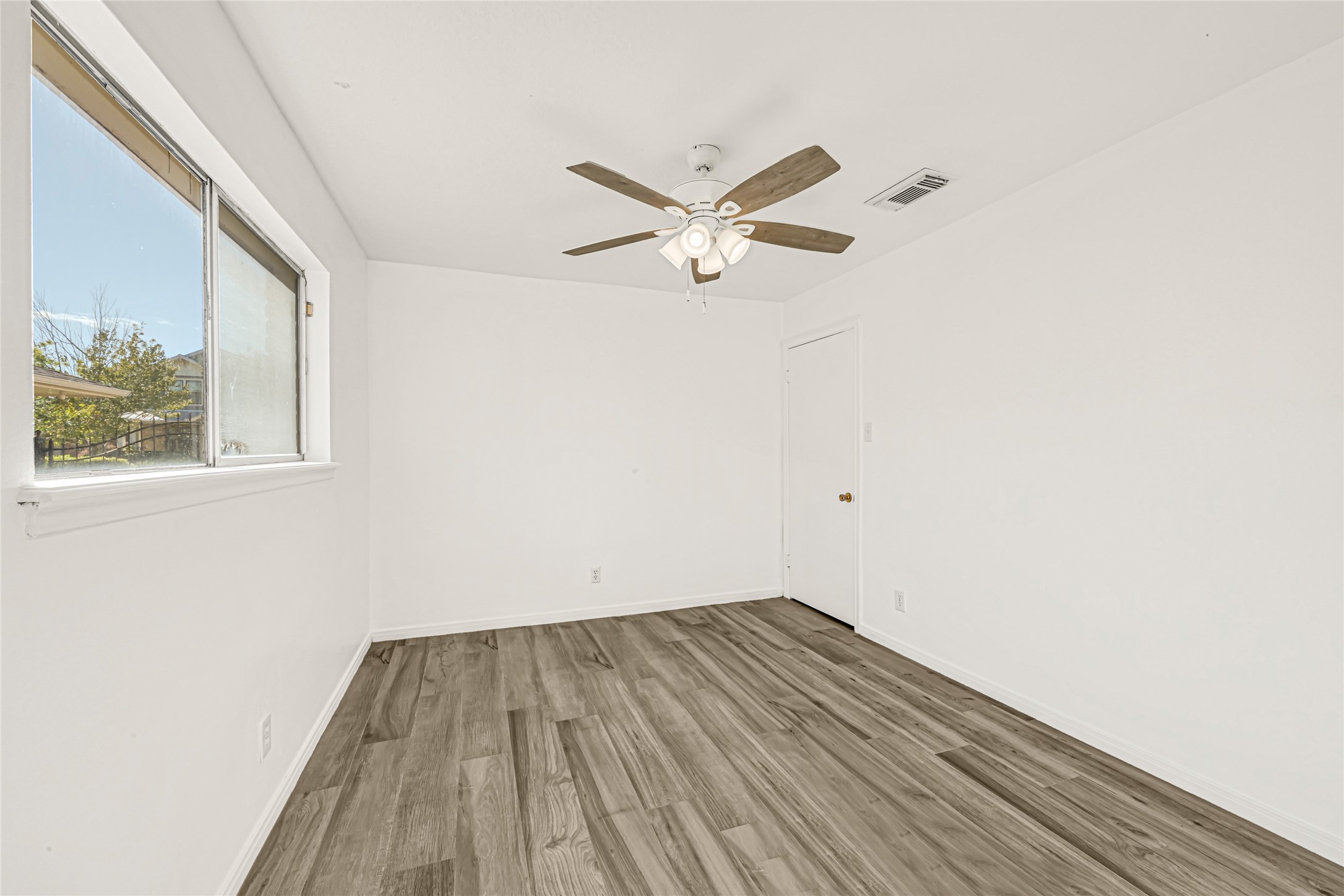 1611 Droxford Drive, Houston, TX 77008