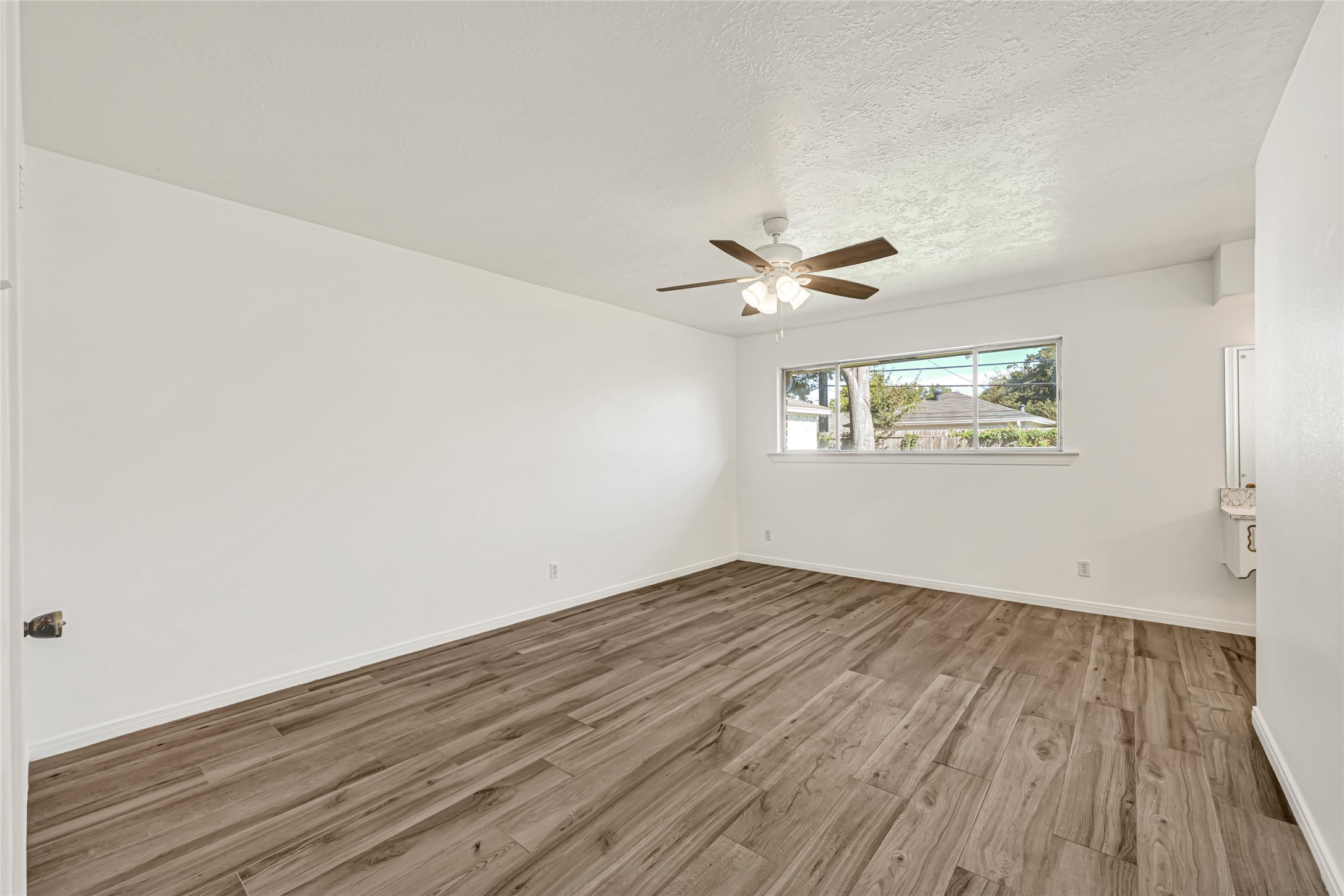 1611 Droxford Drive, Houston, TX 77008
