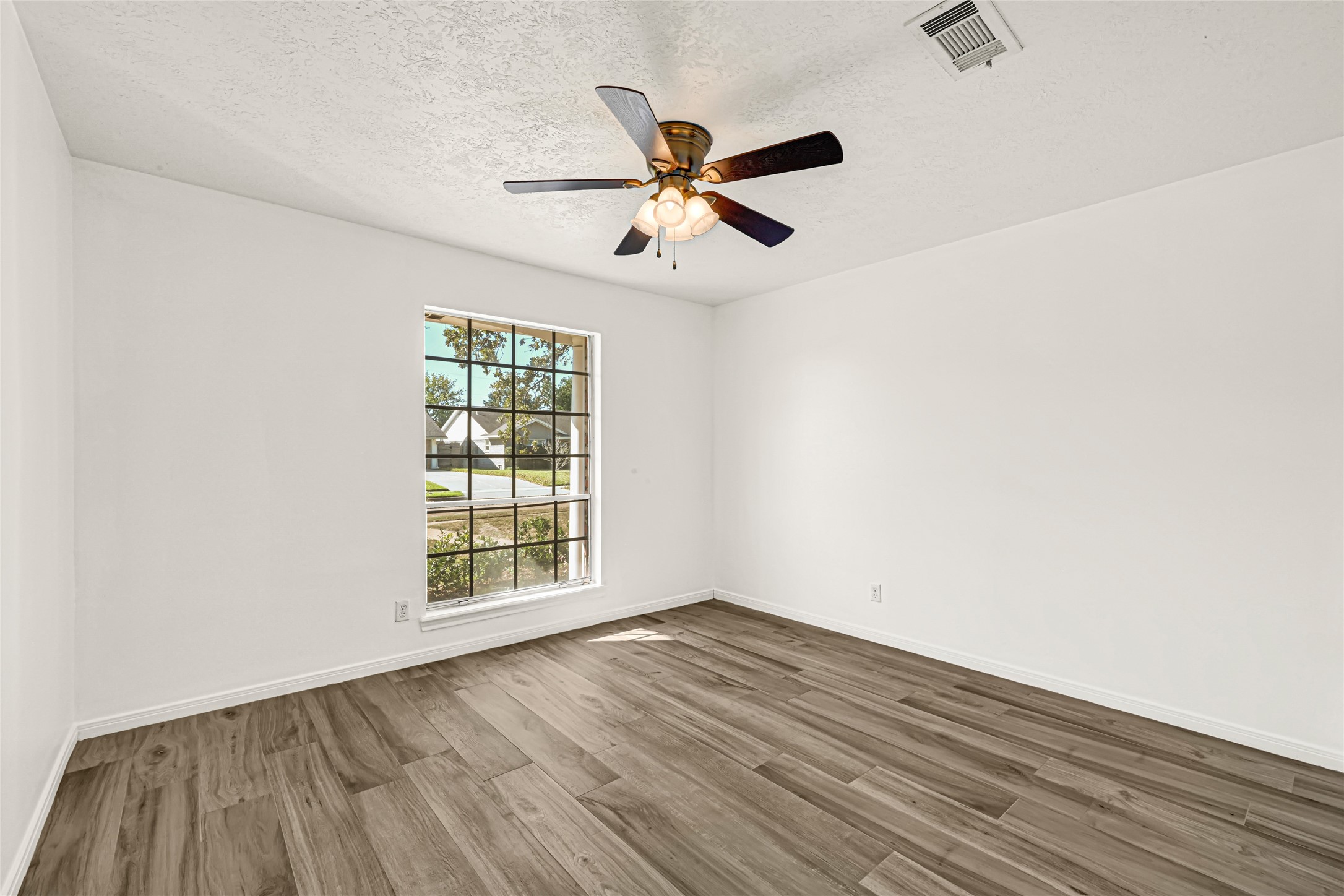 1611 Droxford Drive, Houston, TX 77008