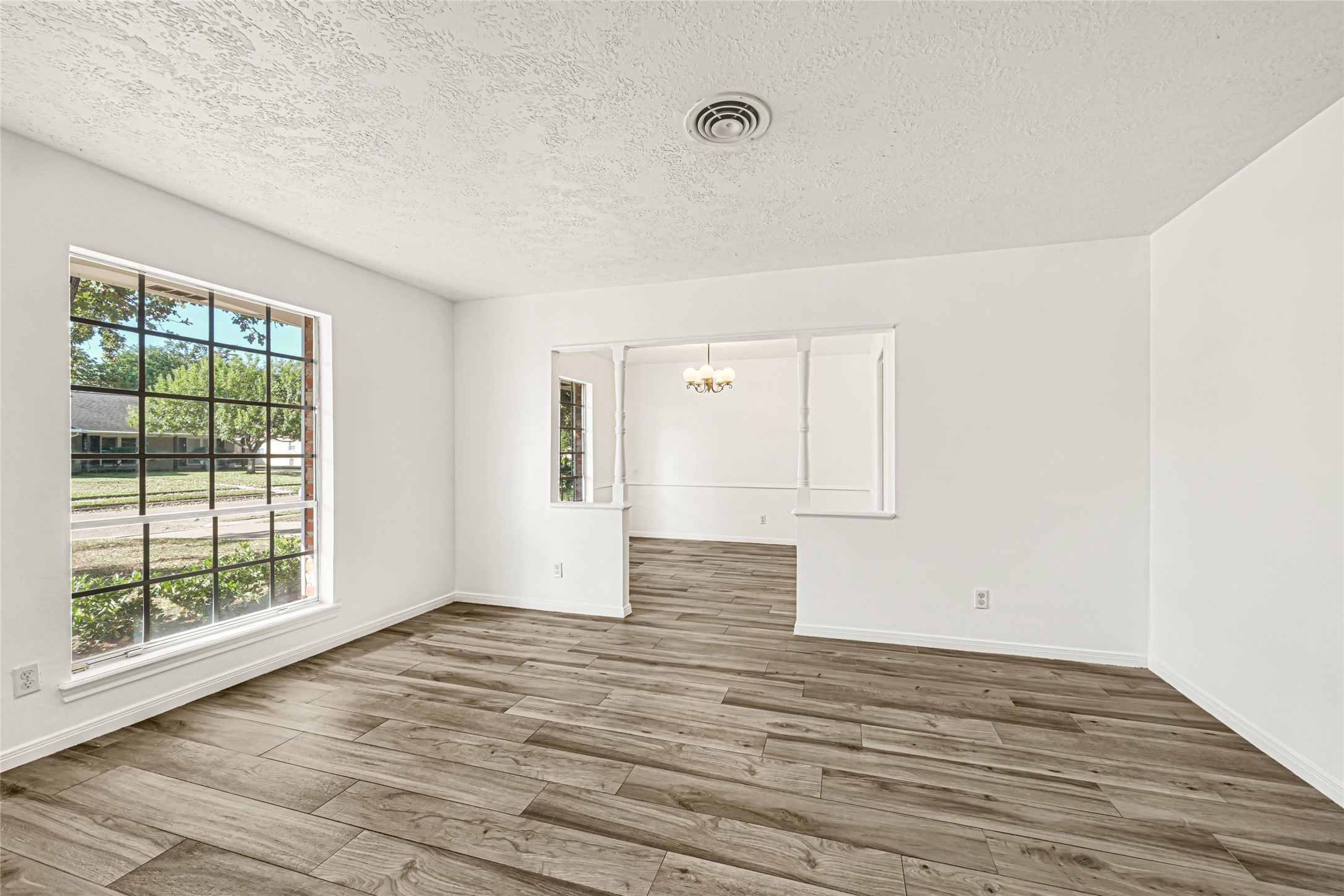 1611 Droxford Drive, Houston, TX 77008