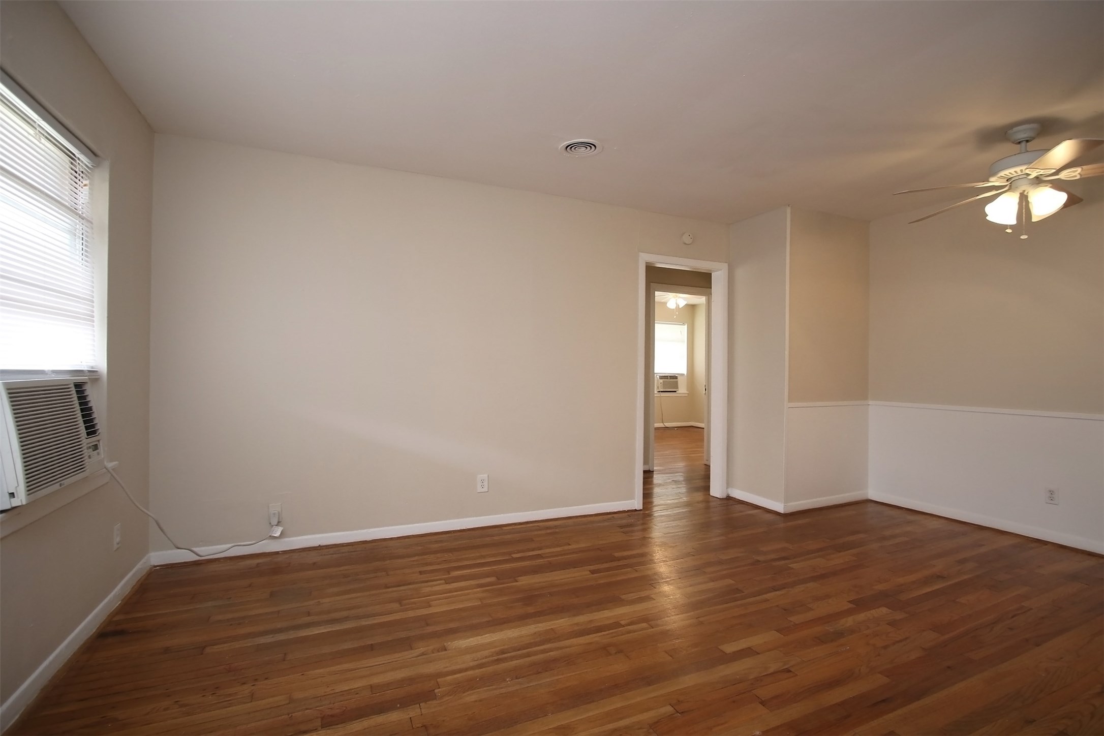 8819 Timberside Drive, #10, Houston, TX 77025 8819 Timberside Drive, #10, Houston, TX 77025
