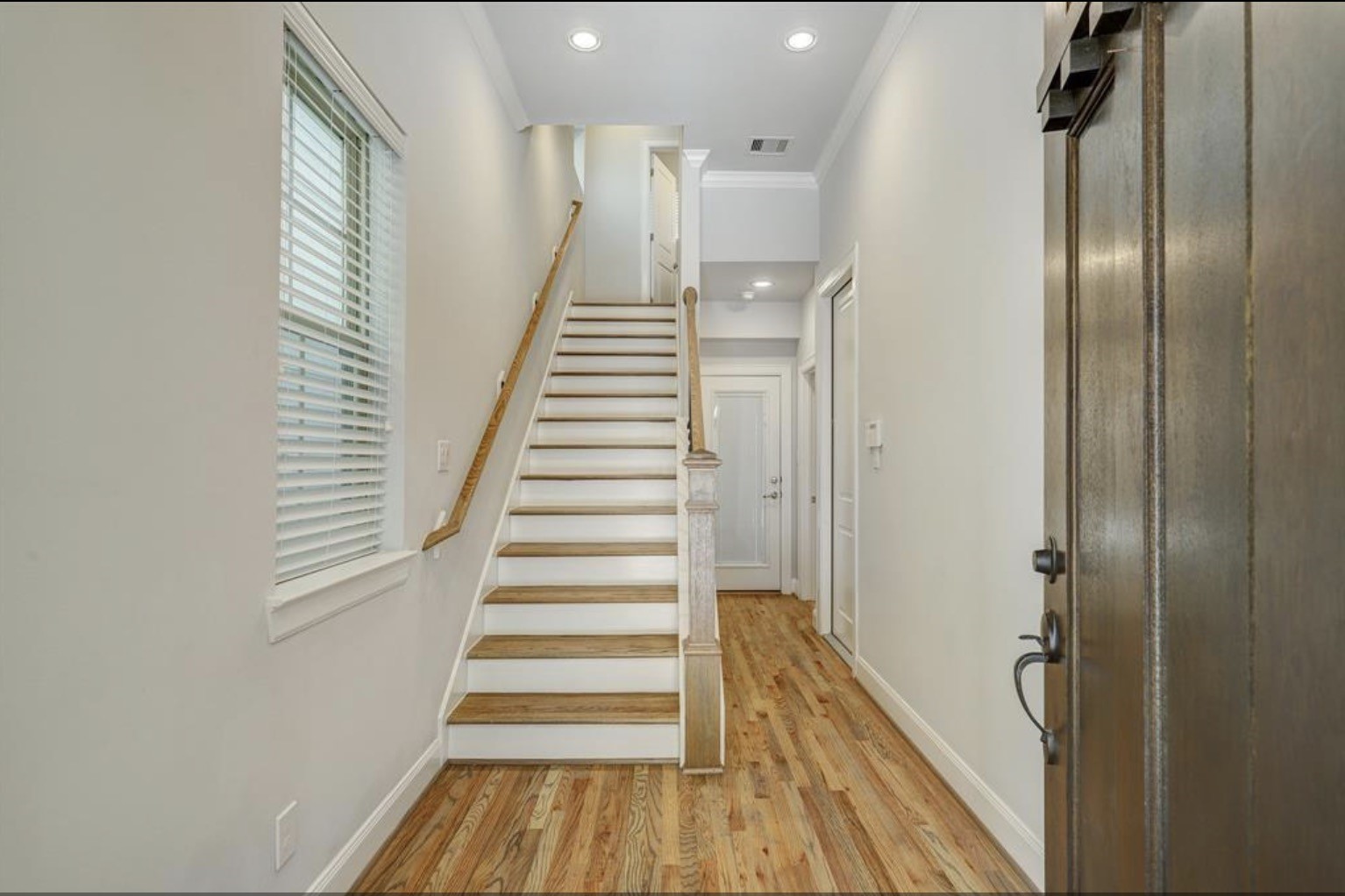 1040 W 26 Street, #B, Houston, TX 77008