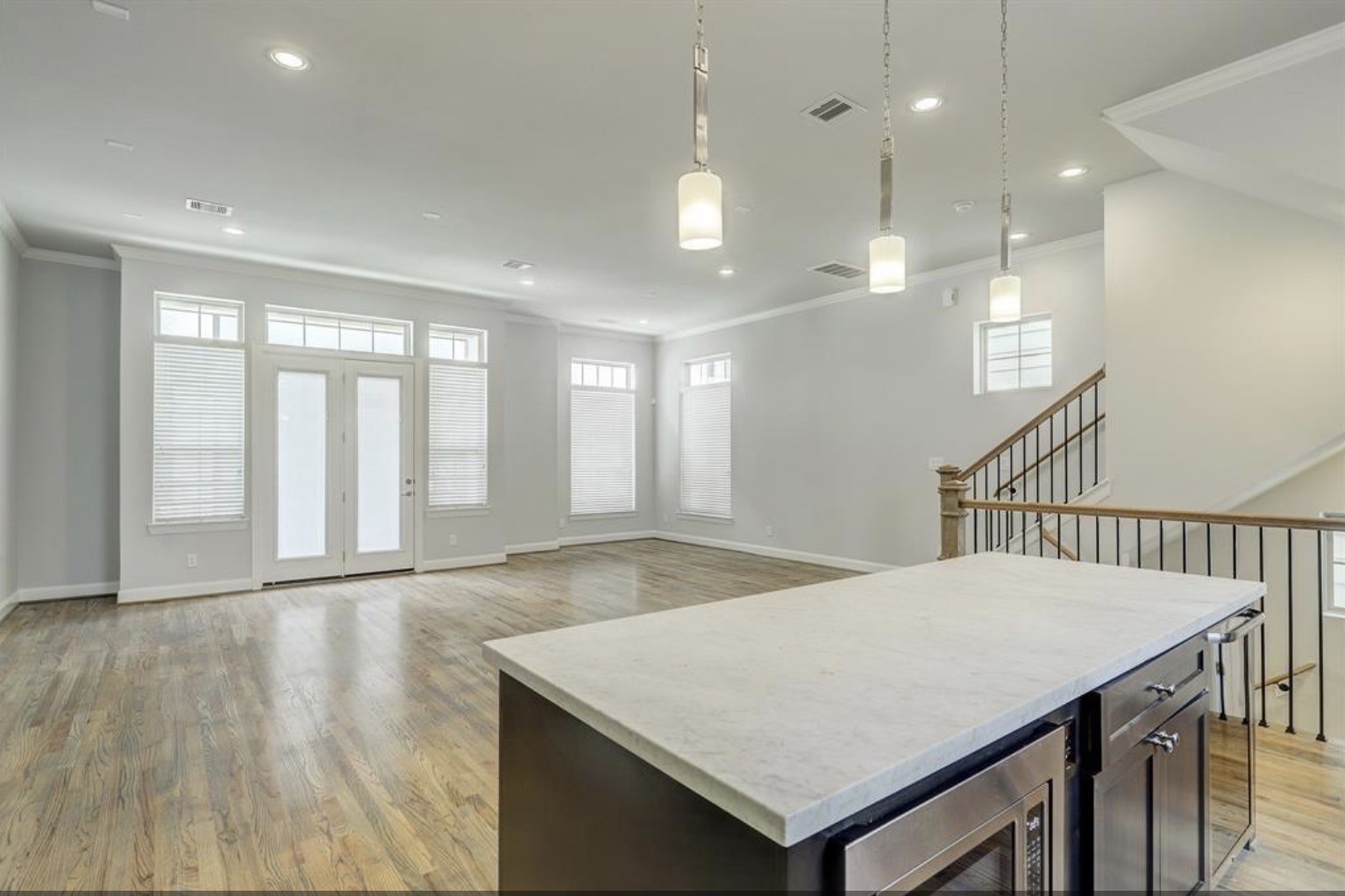 1040 W 26 Street, #B, Houston, TX 77008
