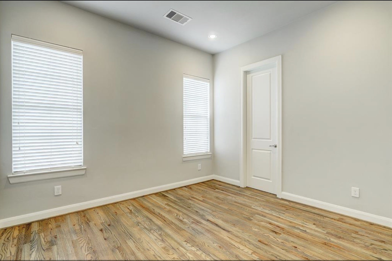 1040 W 26 Street, #B, Houston, TX 77008